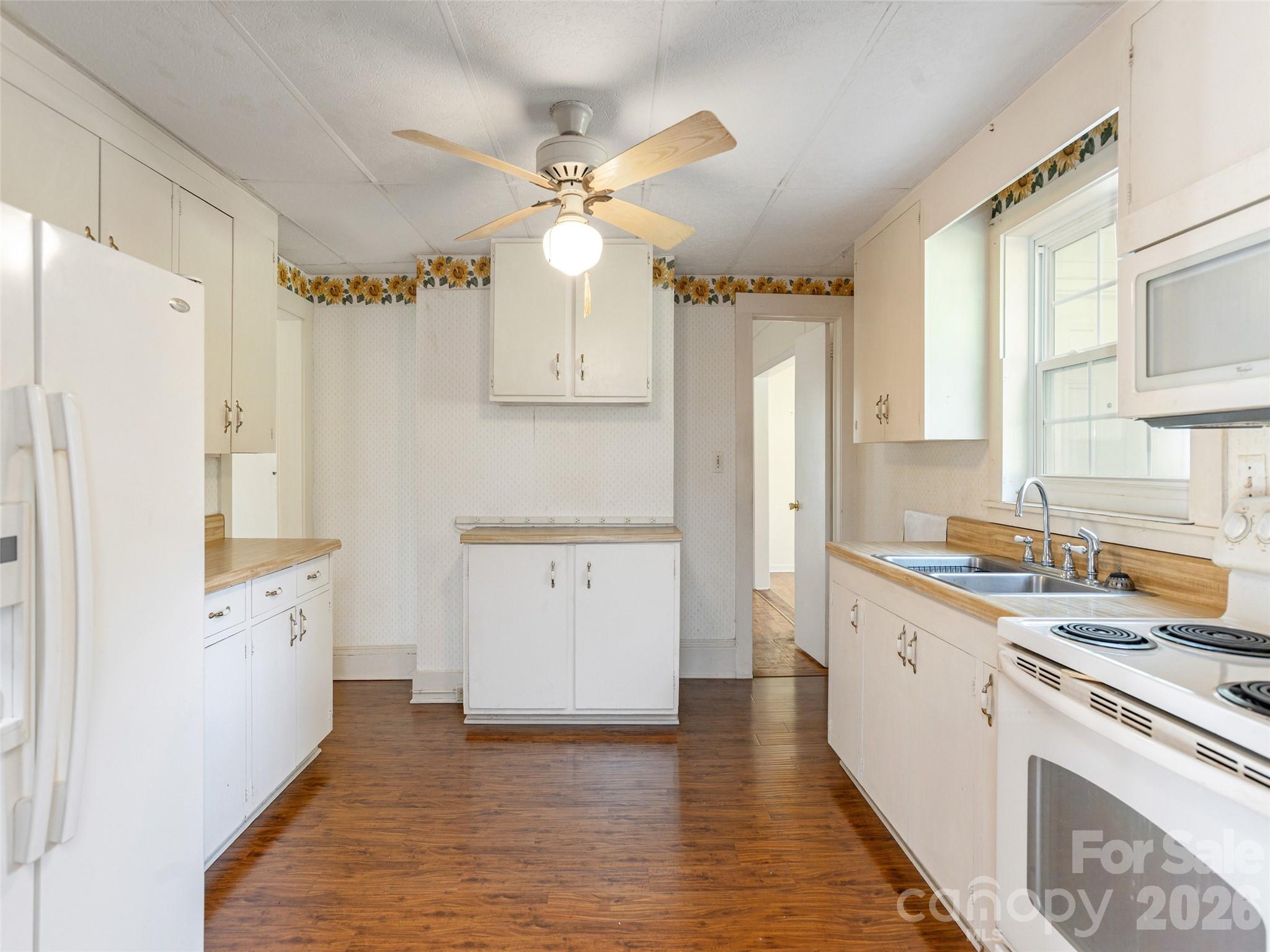 34 Lockhart Road Property Photo 13