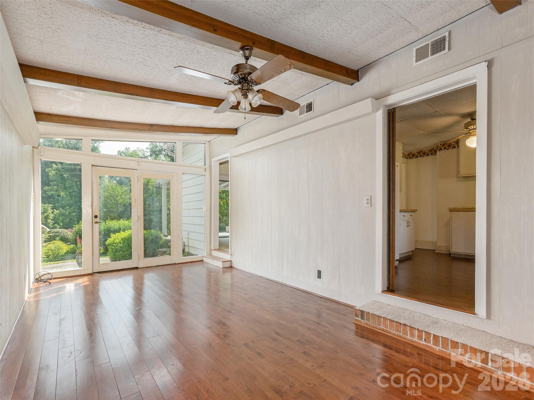 34 Lockhart Road Property Photo 17
