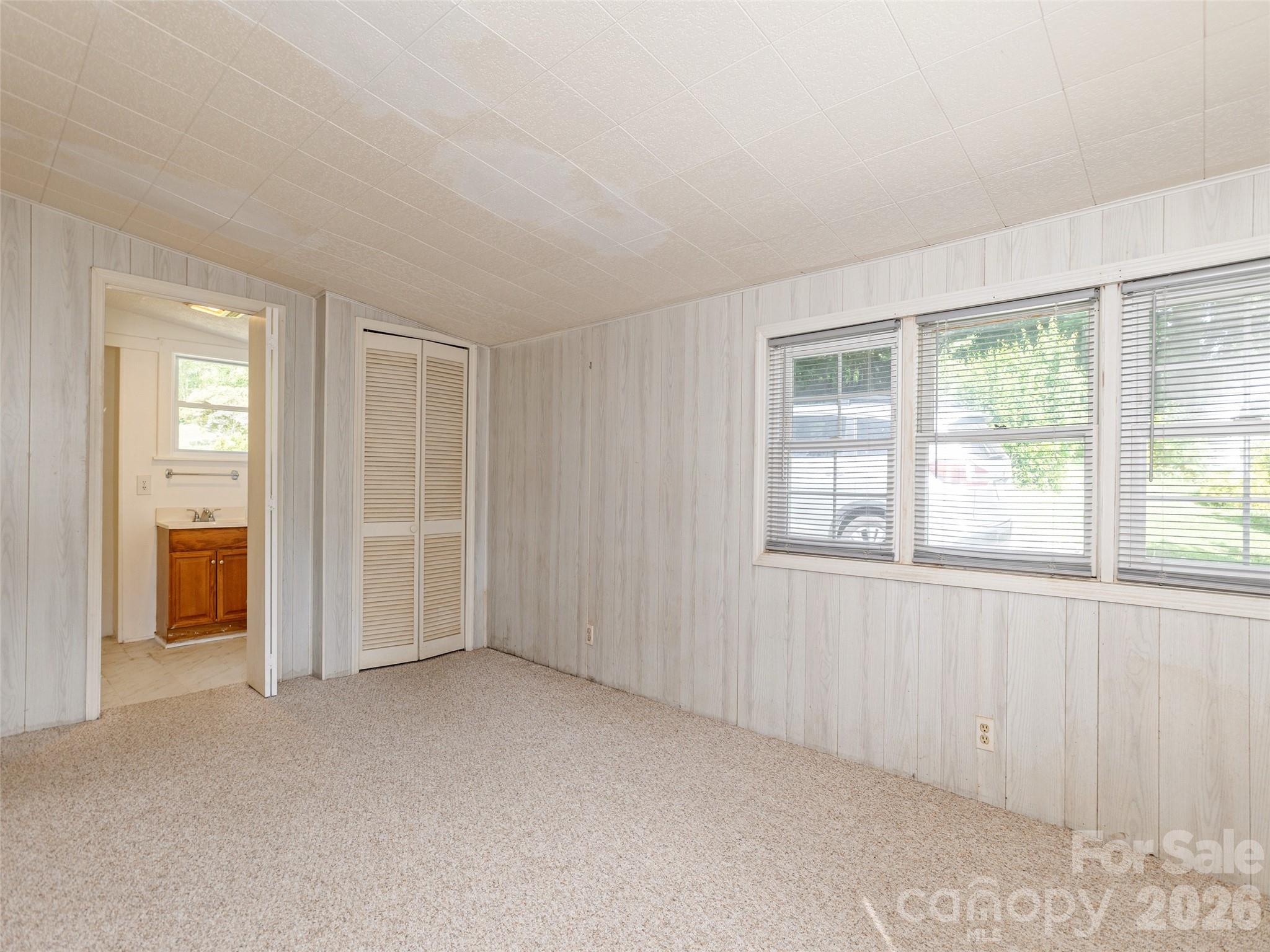 34 Lockhart Road Property Photo 21