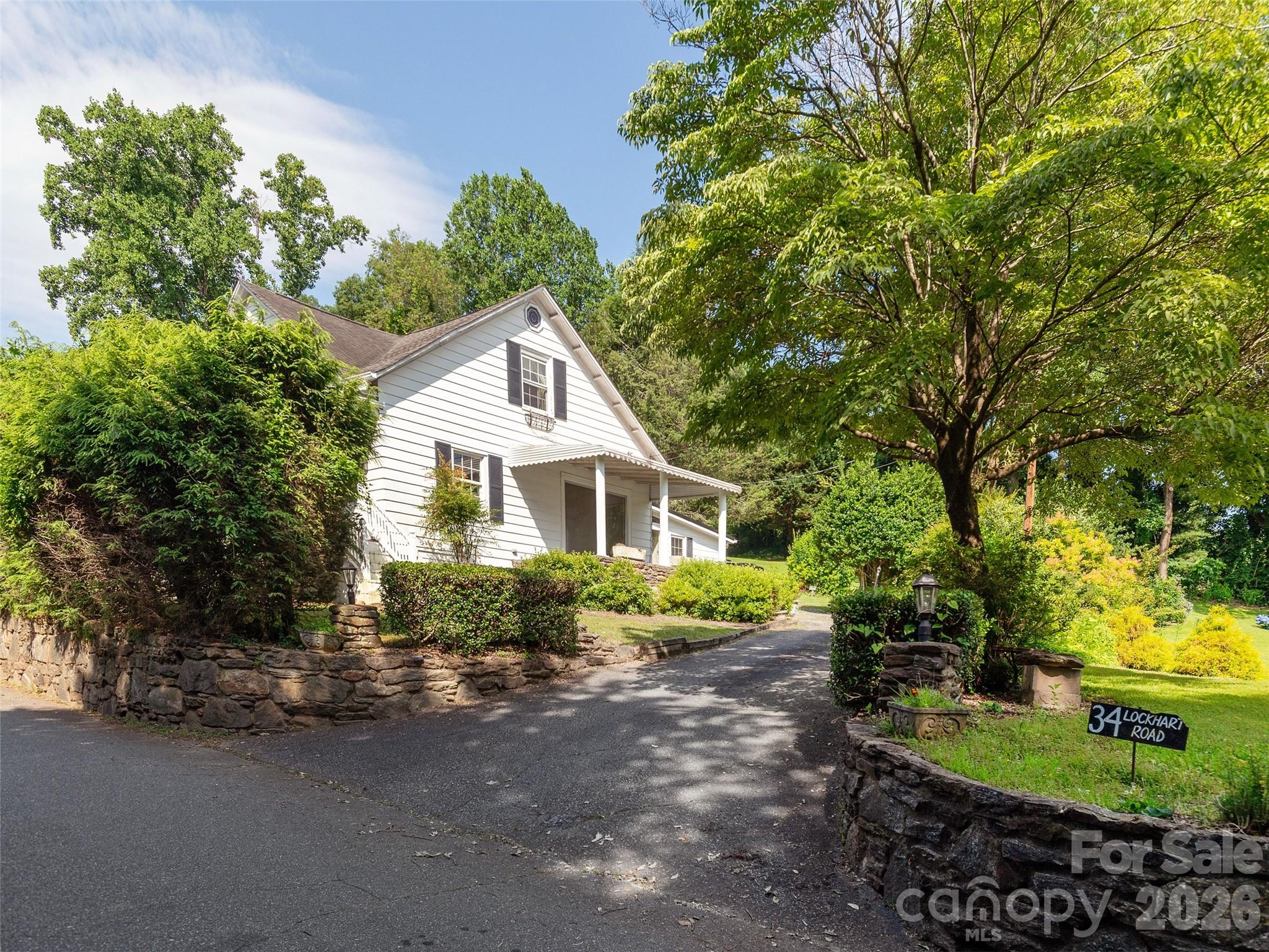 34 Lockhart Road Property Photo 37
