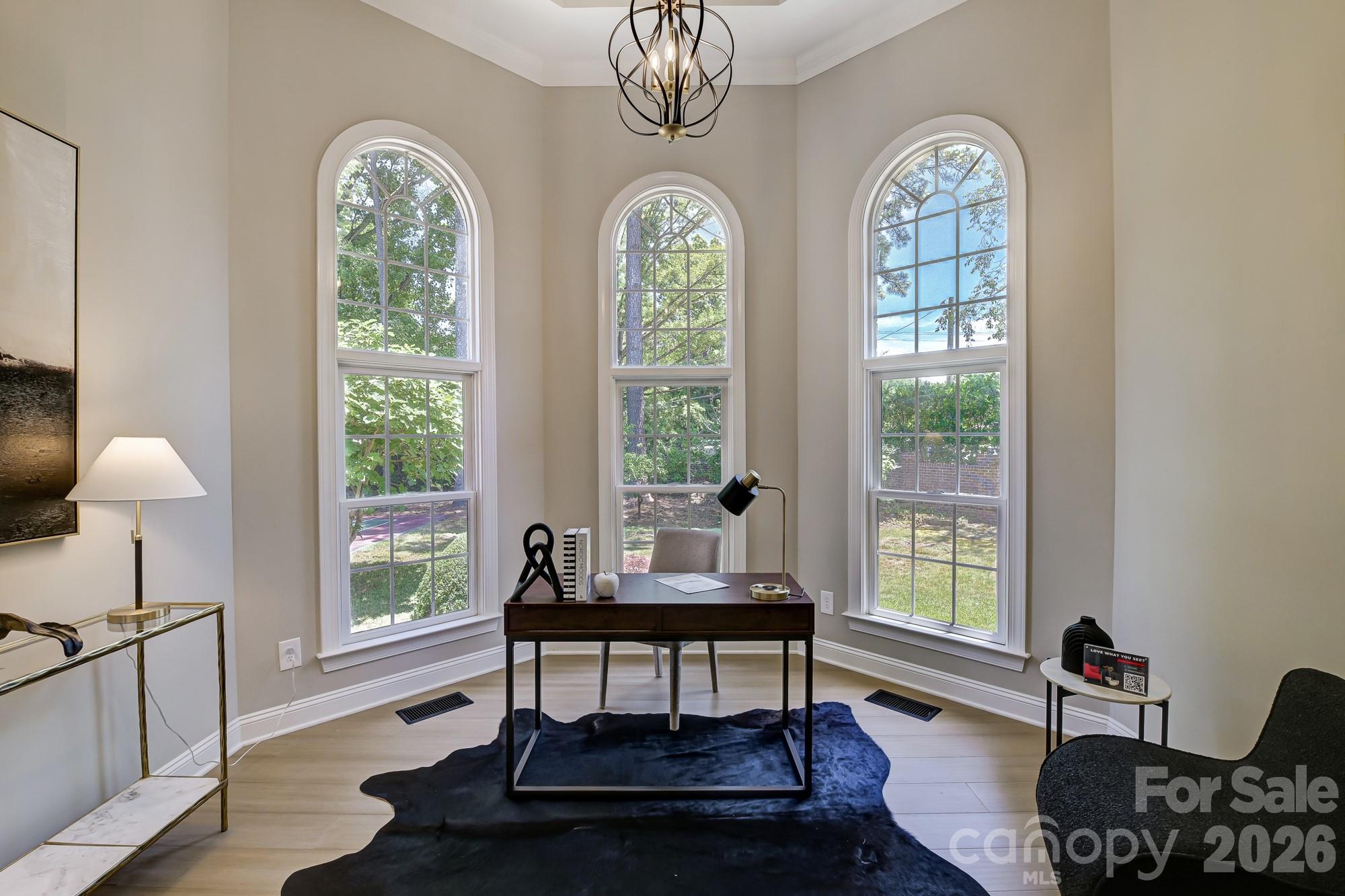 8707 Fairview Road Property Photo 15