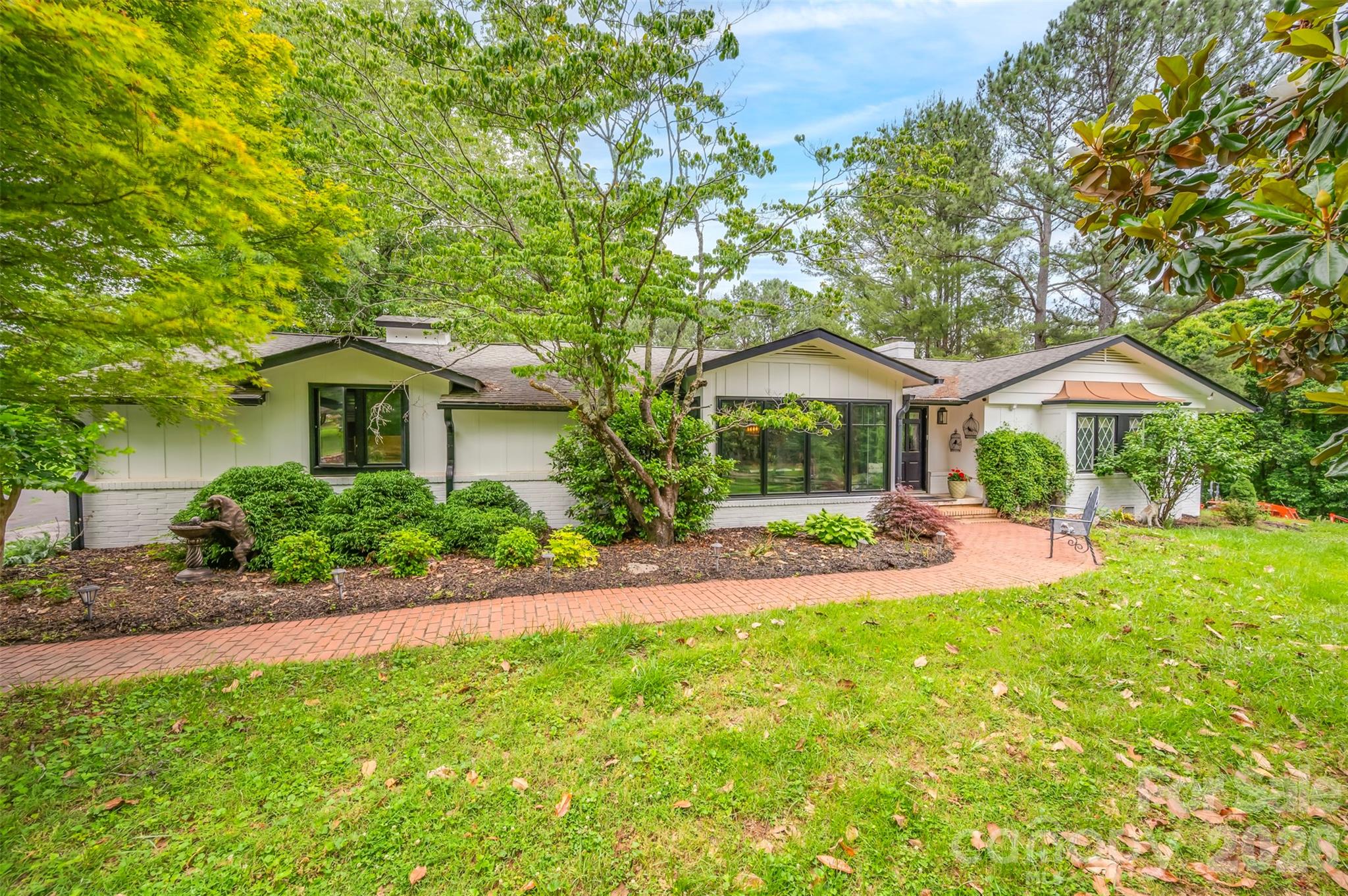 64 Persimmon Hill Drive Property Photo 1