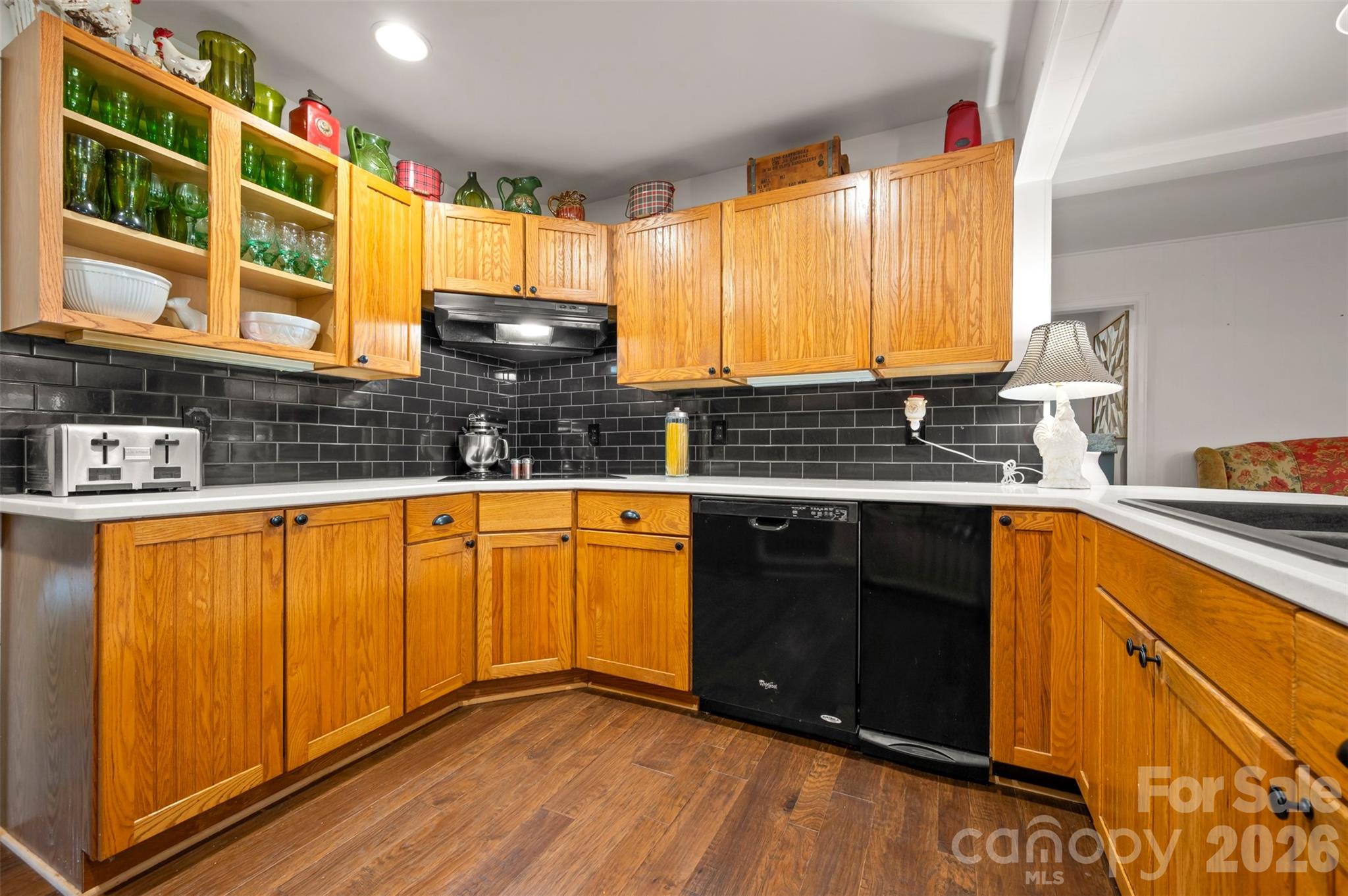 64 Persimmon Hill Drive Property Photo 16