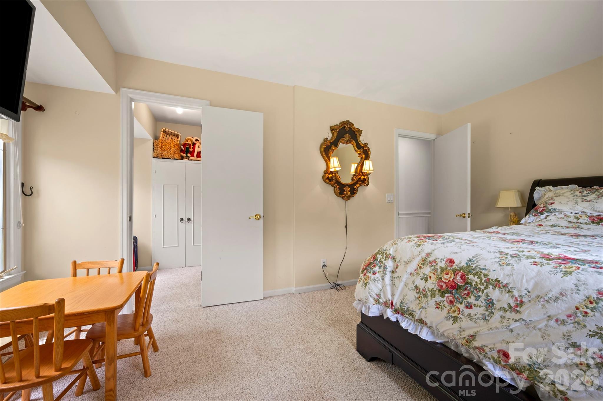 64 Persimmon Hill Drive Property Photo 25