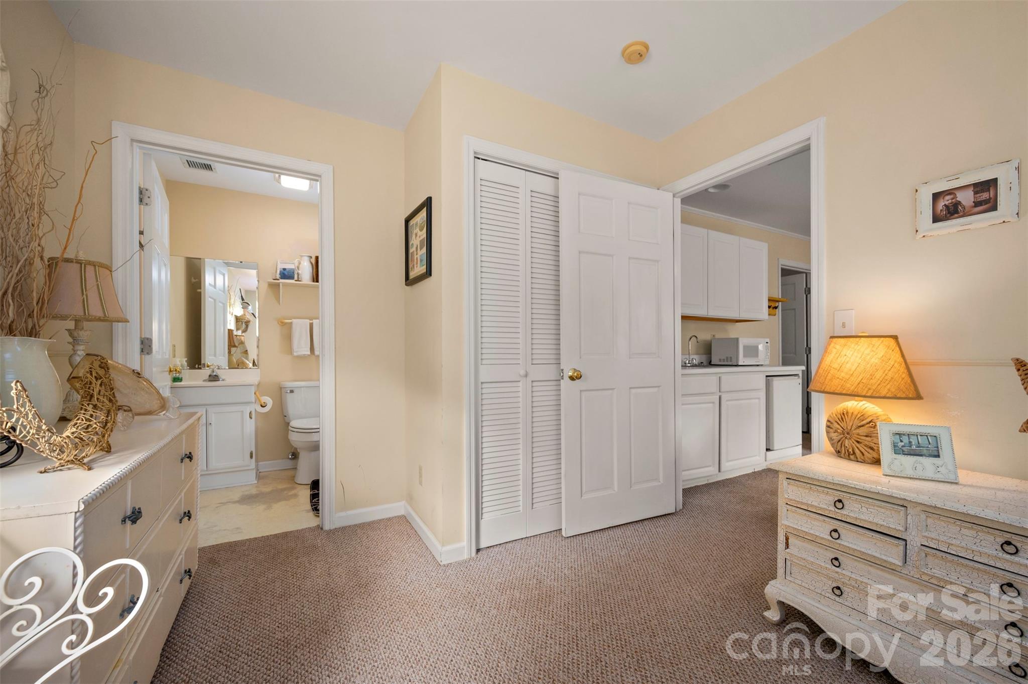 64 Persimmon Hill Drive Property Photo 39
