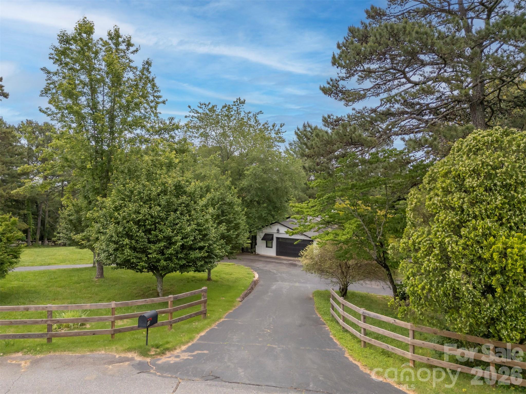 64 Persimmon Hill Drive Property Photo 41