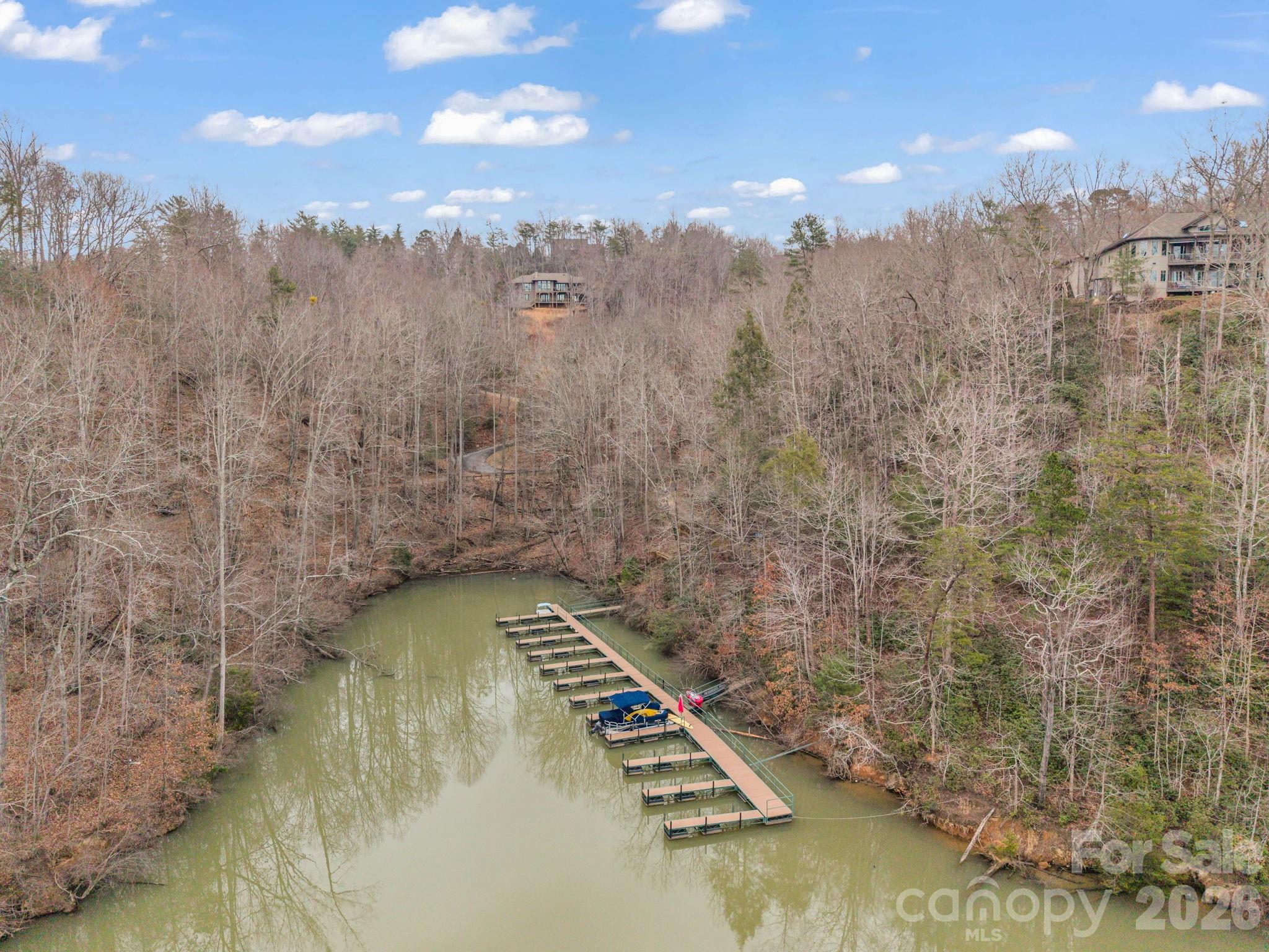 631 Mountain Parkway Property Photo 3