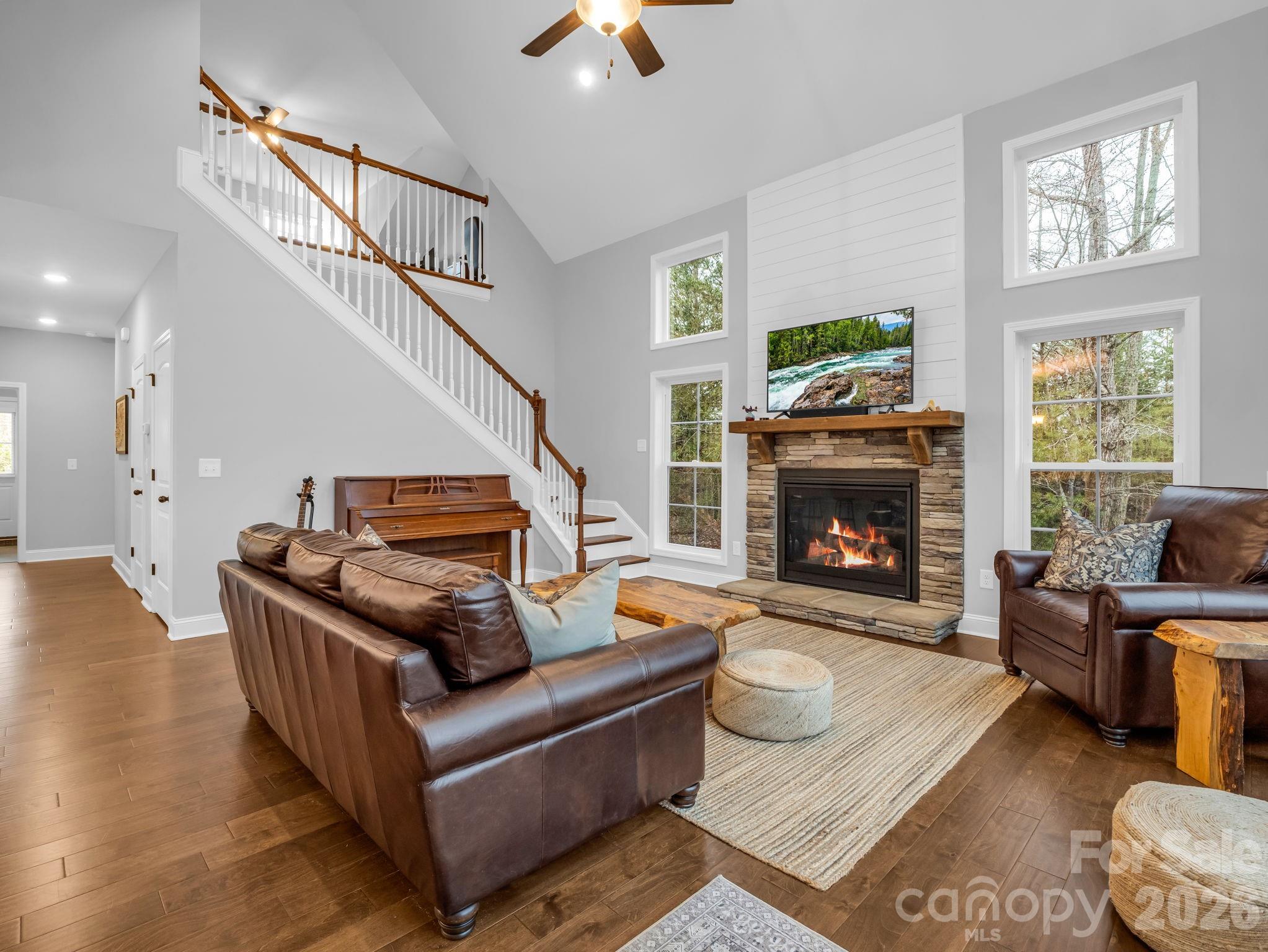 631 Mountain Parkway Property Photo 10