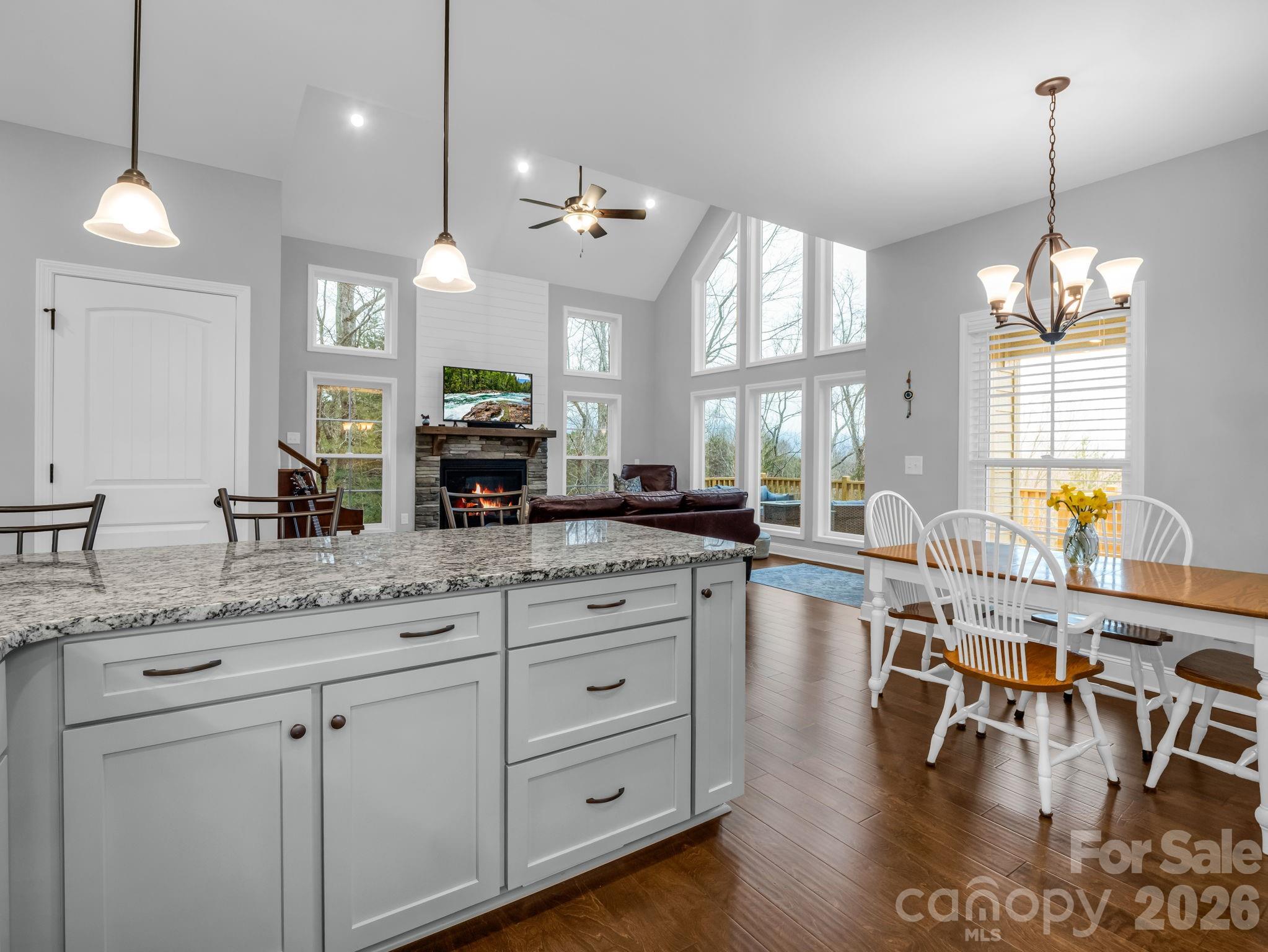 631 Mountain Parkway Property Photo 15