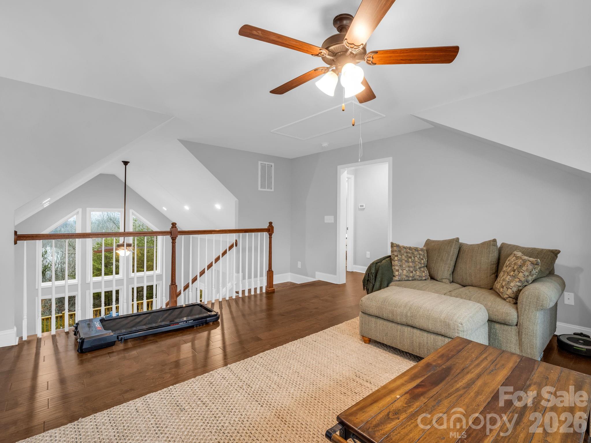 631 Mountain Parkway Property Photo 23