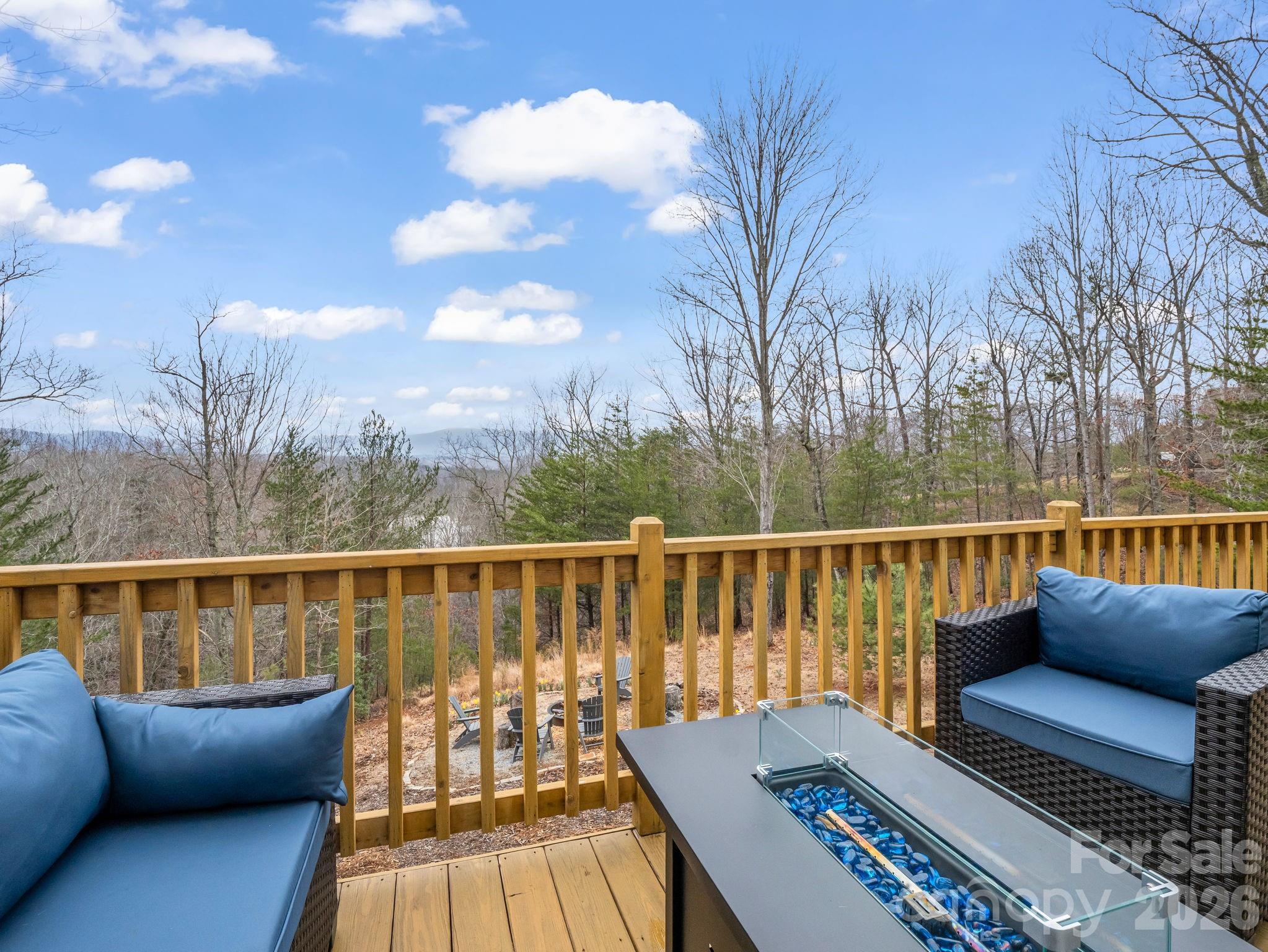 631 Mountain Parkway Property Photo 32