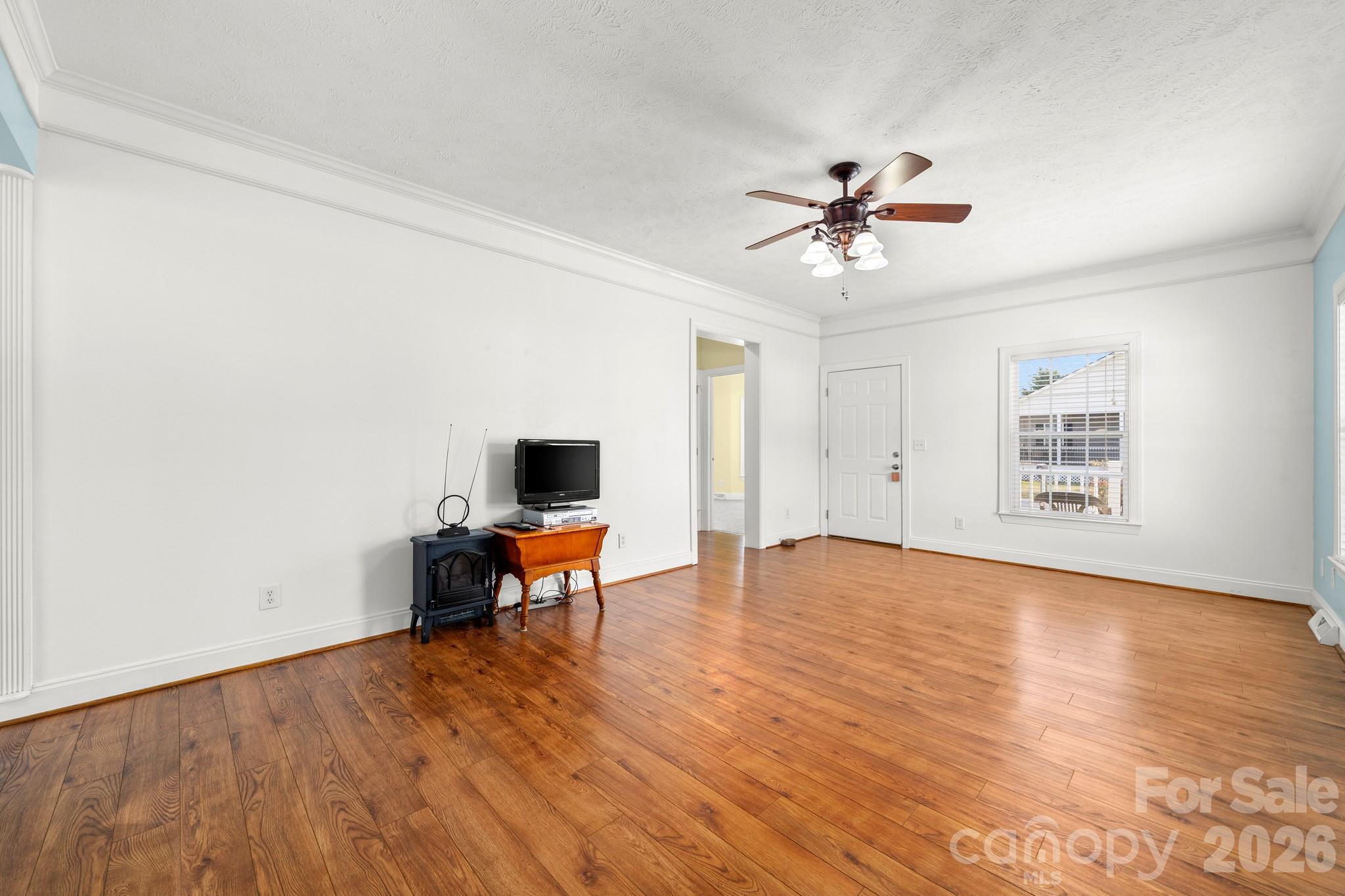 403 Sassafras Drive Property Photo 7