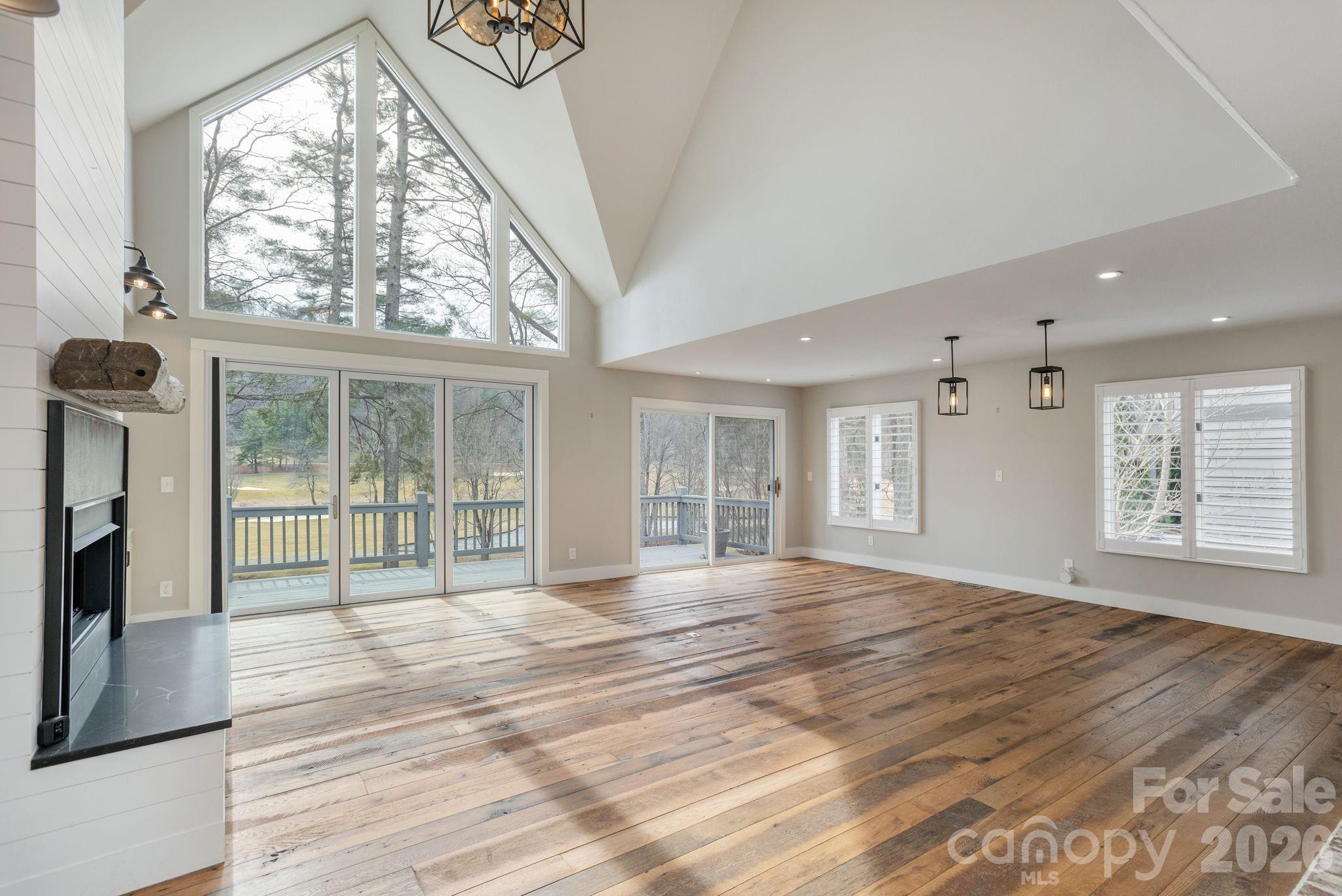 155 Winding Meadows Drive Property Photo 8