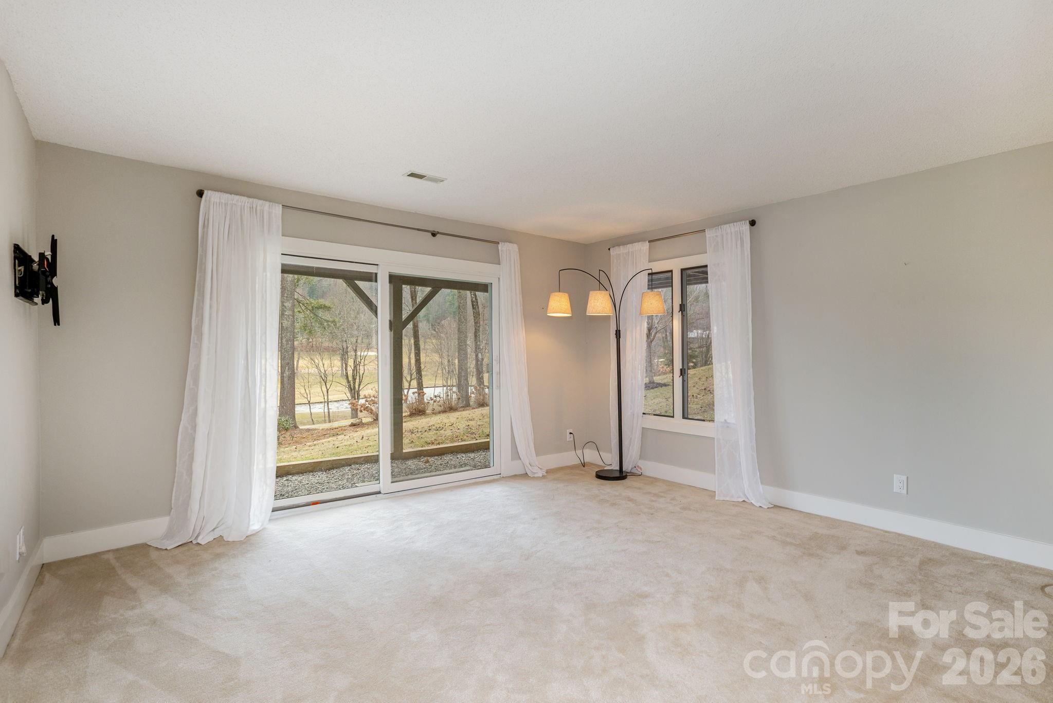 155 Winding Meadows Drive Property Photo 32