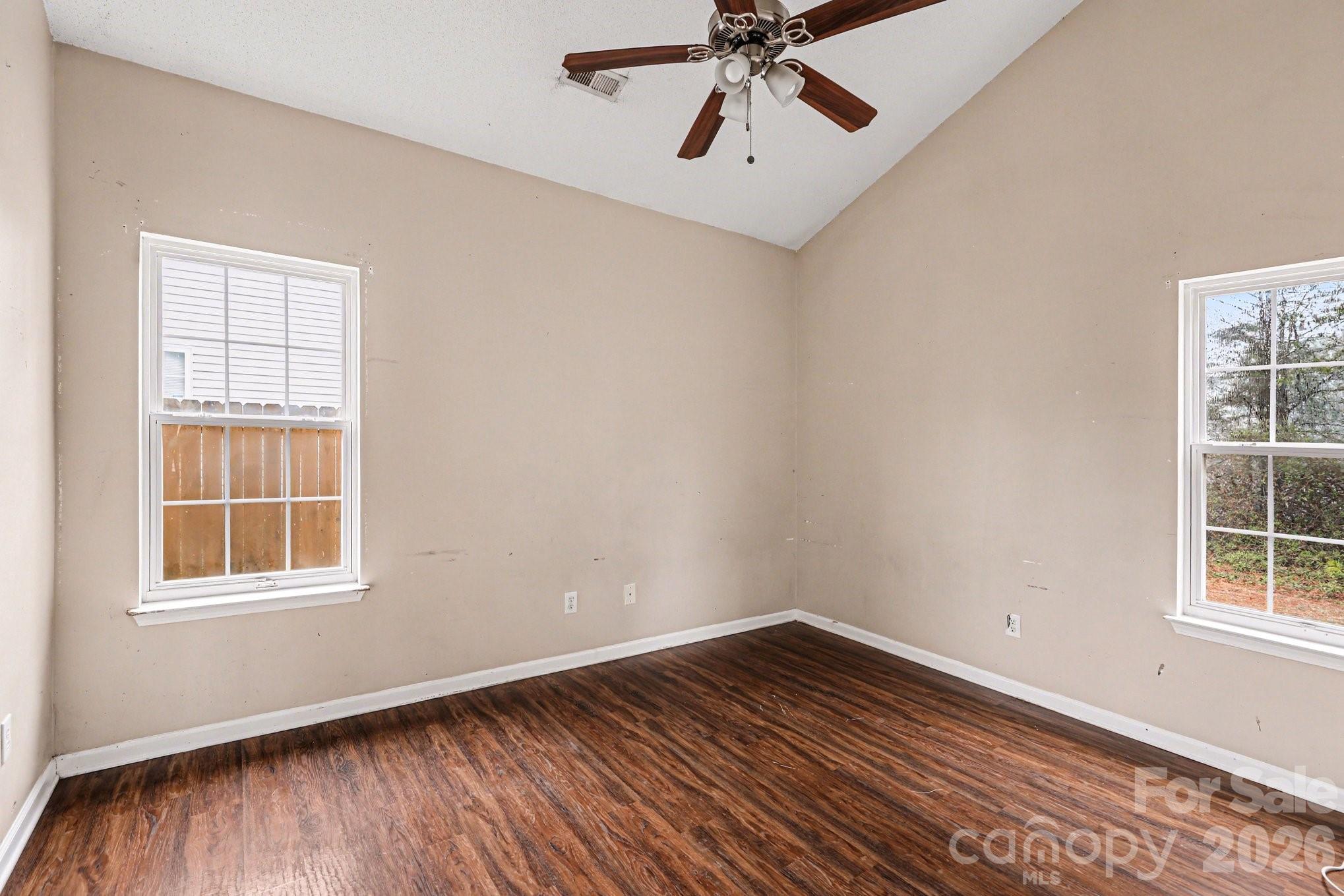 6648 Hampton Way Drive Property Photo 10