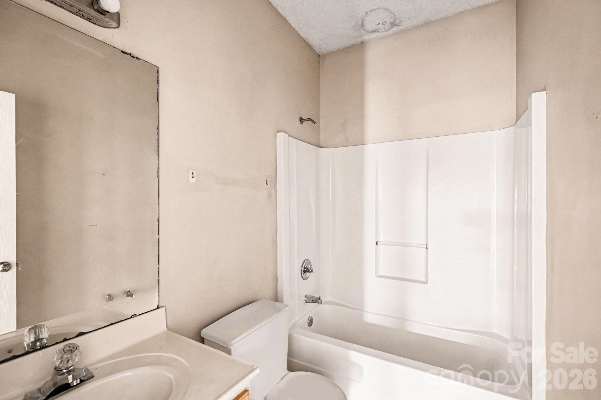 6648 Hampton Way Drive Property Photo 13