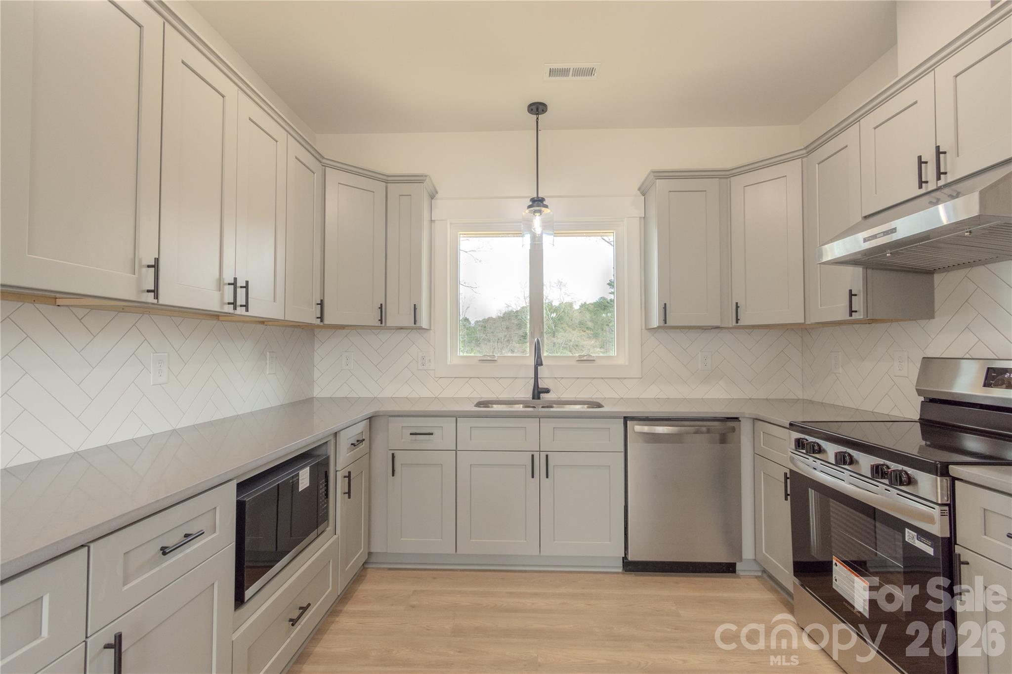 10303 Sycamore Road 90 Property Photo 11