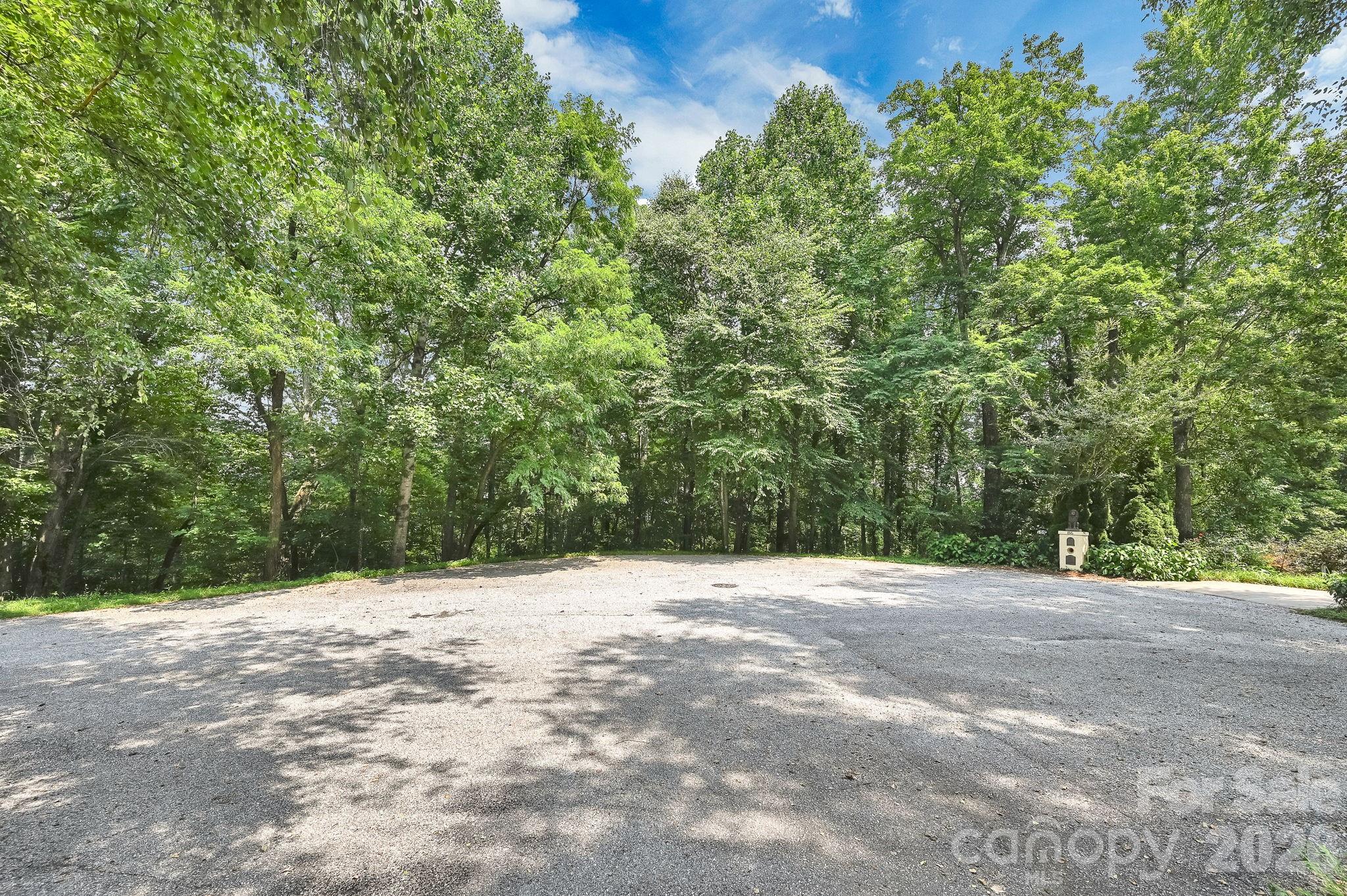 85 Shinnecock Drive 7 Property Photo 16