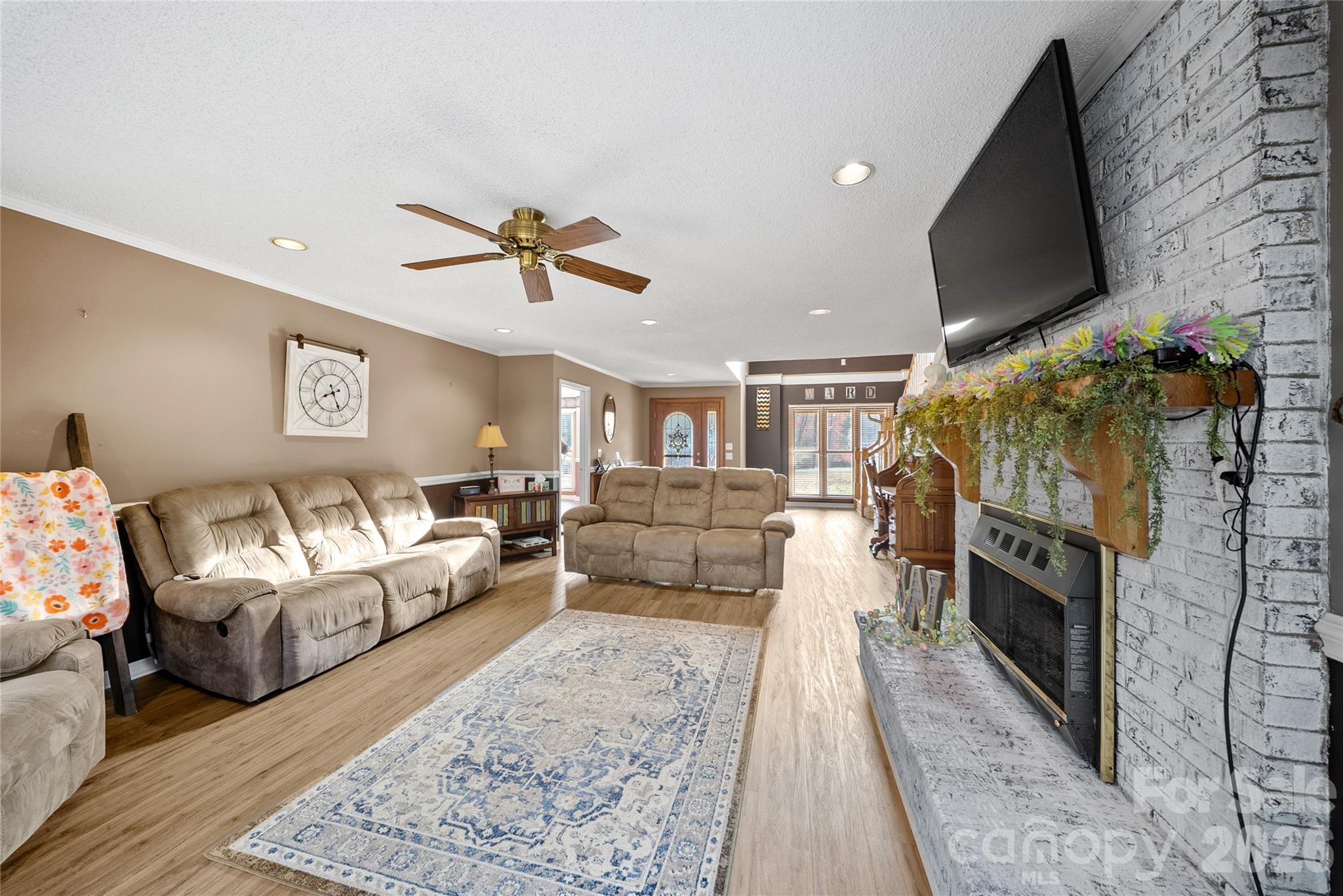 96 Valley Drive Property Photo 3