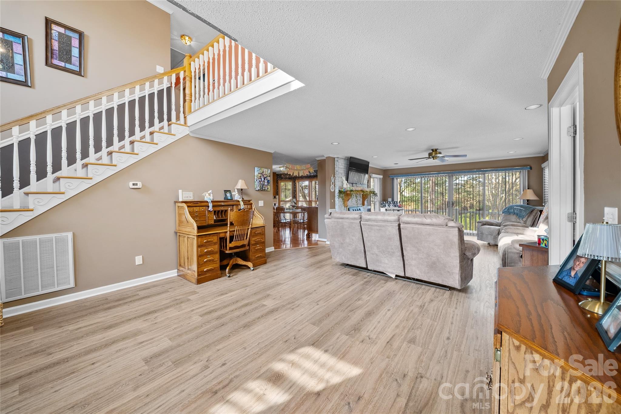 96 Valley Drive Property Photo 5