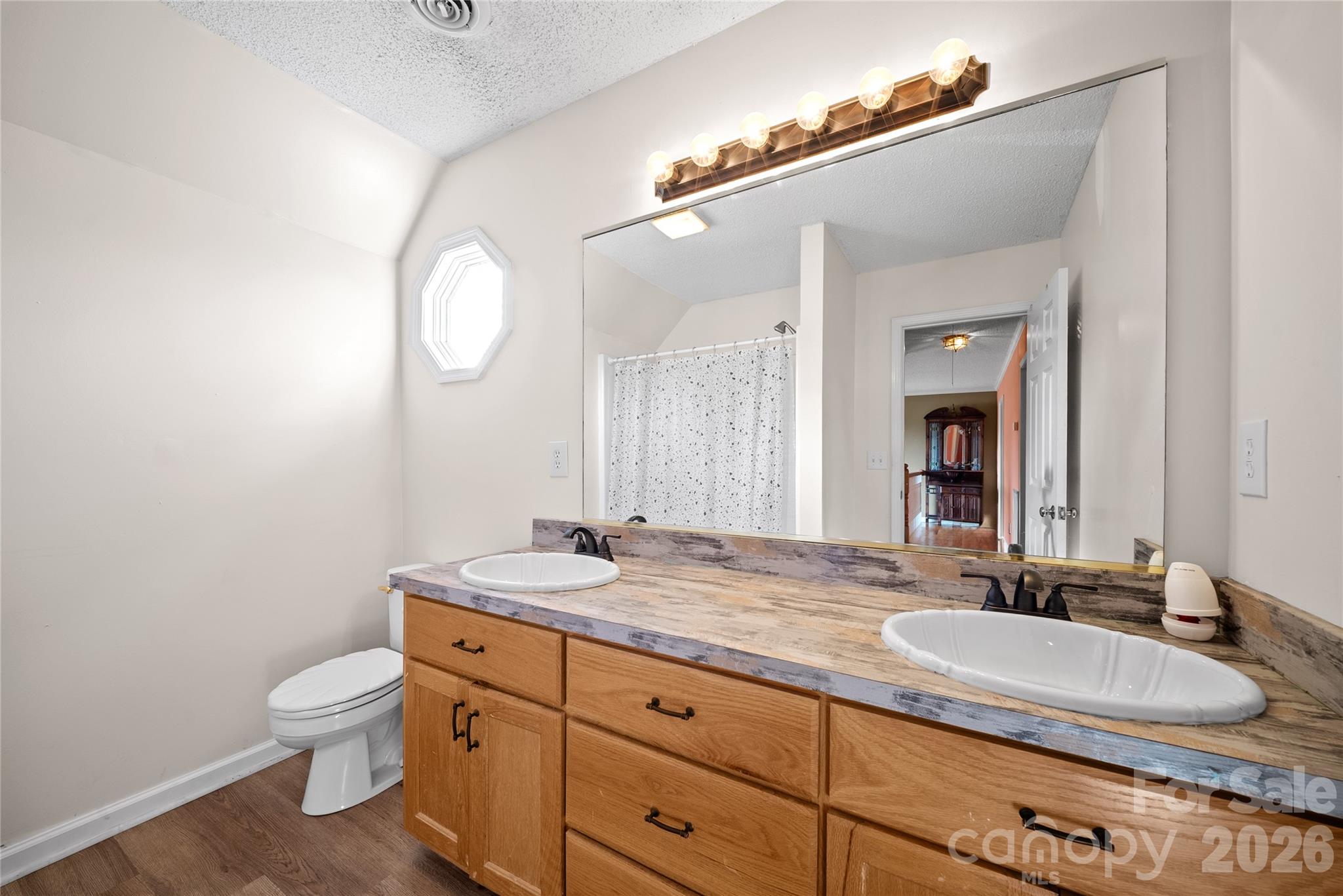 96 Valley Drive Property Photo 28