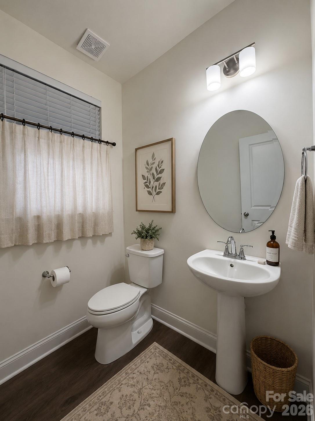 1075 South Point Road Property Photo 6