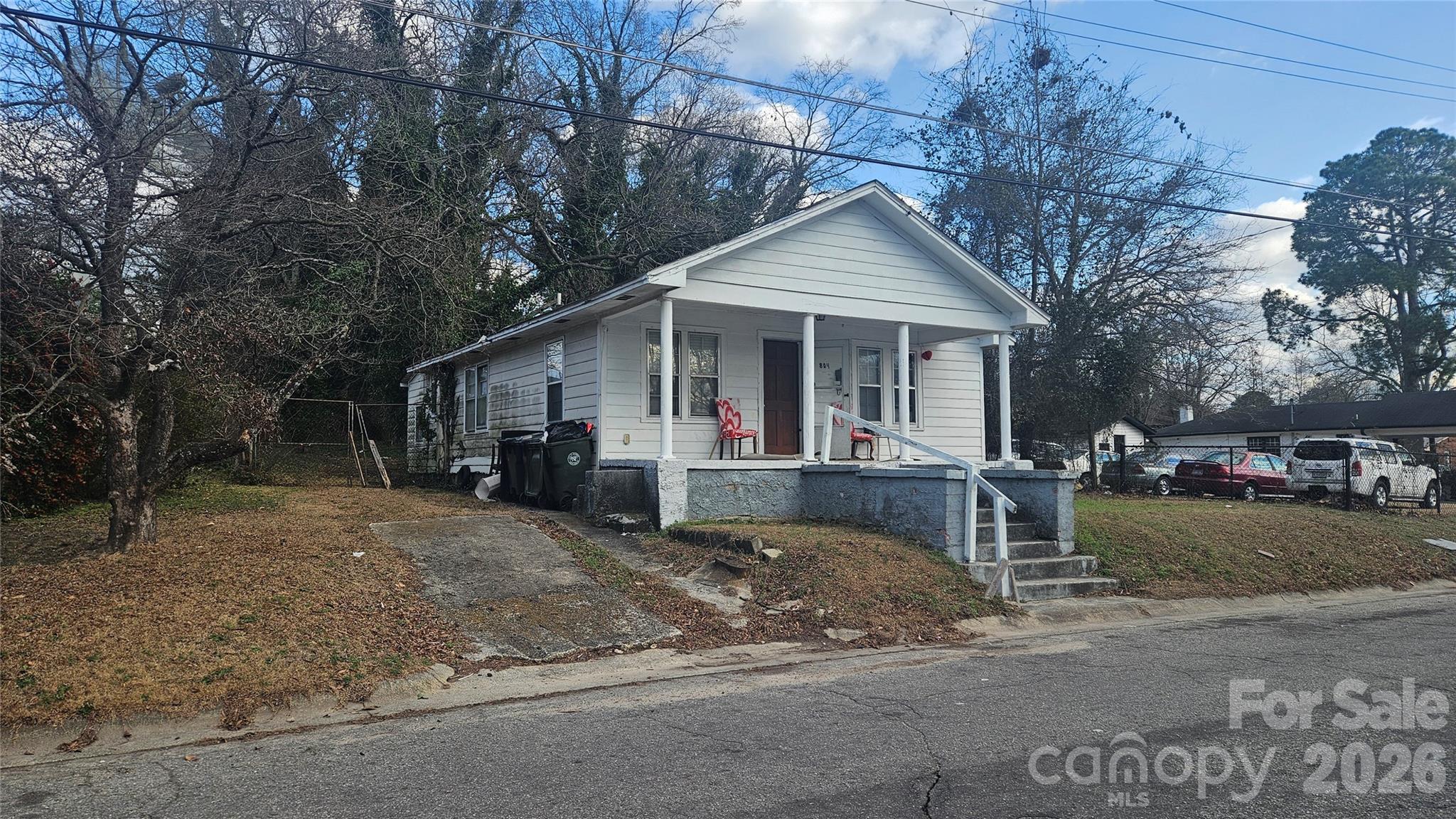 804 Isler Street Property Photo 3