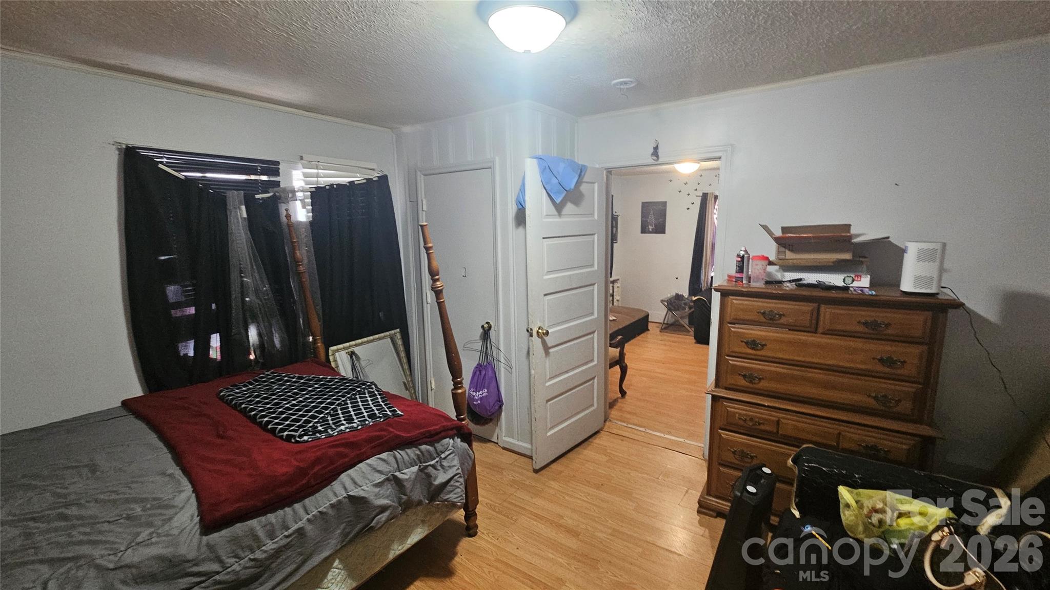 804 Isler Street Property Photo 8