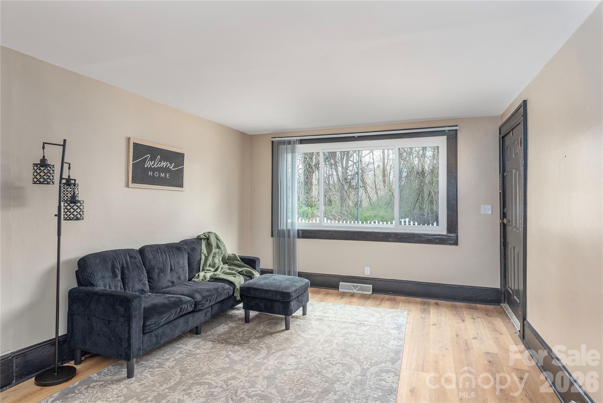 52 Boyd Avenue Property Photo 3