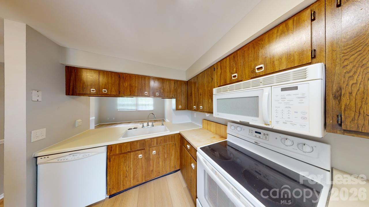 7344 Pebblestone Drive C Property Photo 3