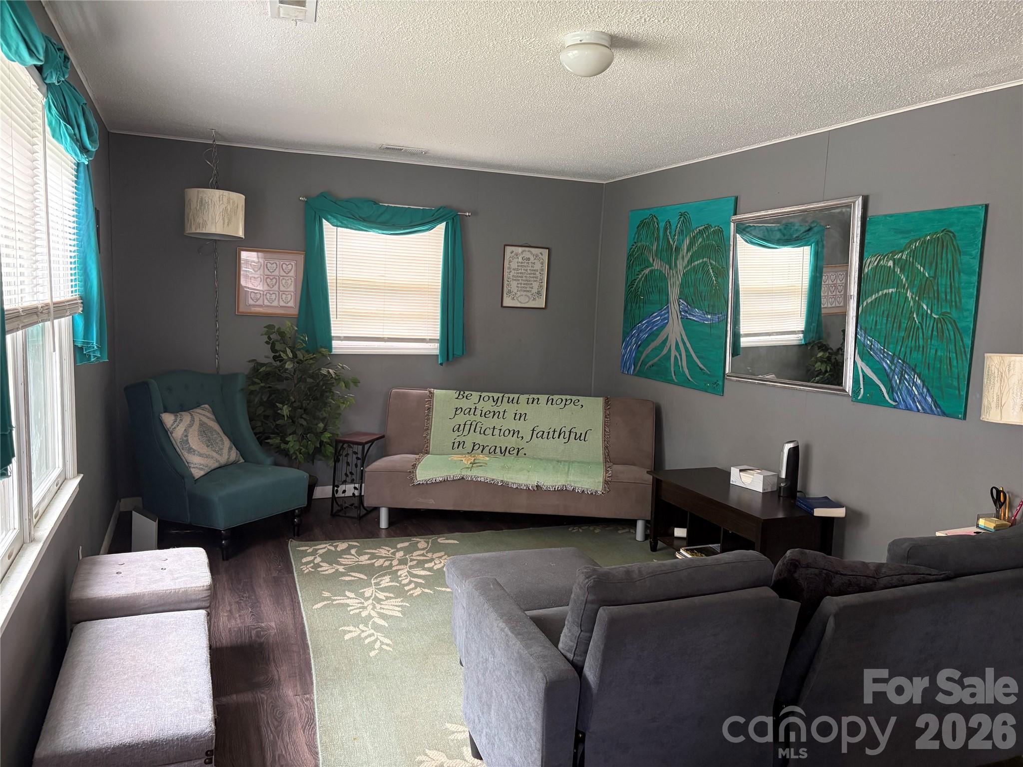 111 Magnolia Lane Property Photo 2