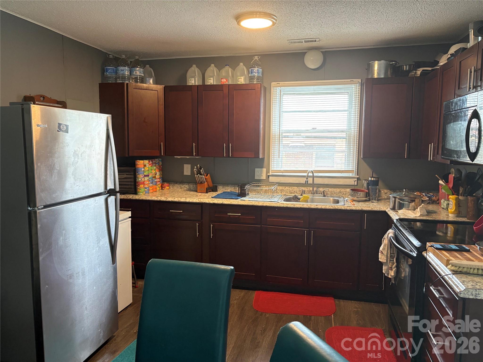 111 Magnolia Lane Property Photo 3