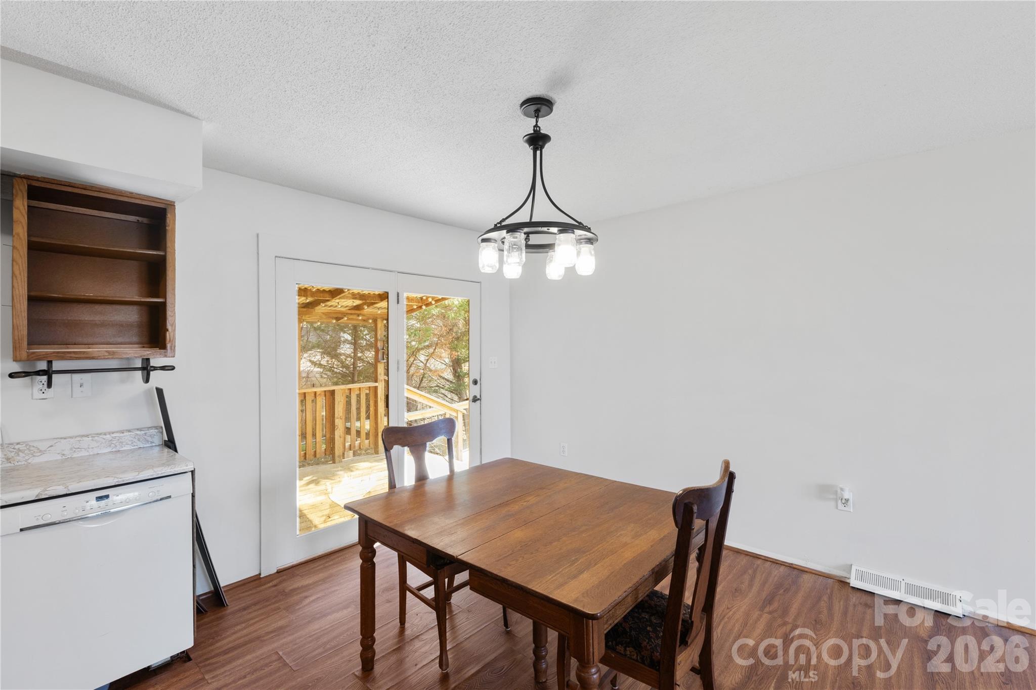 335 Yachtsman Drive Property Photo 10