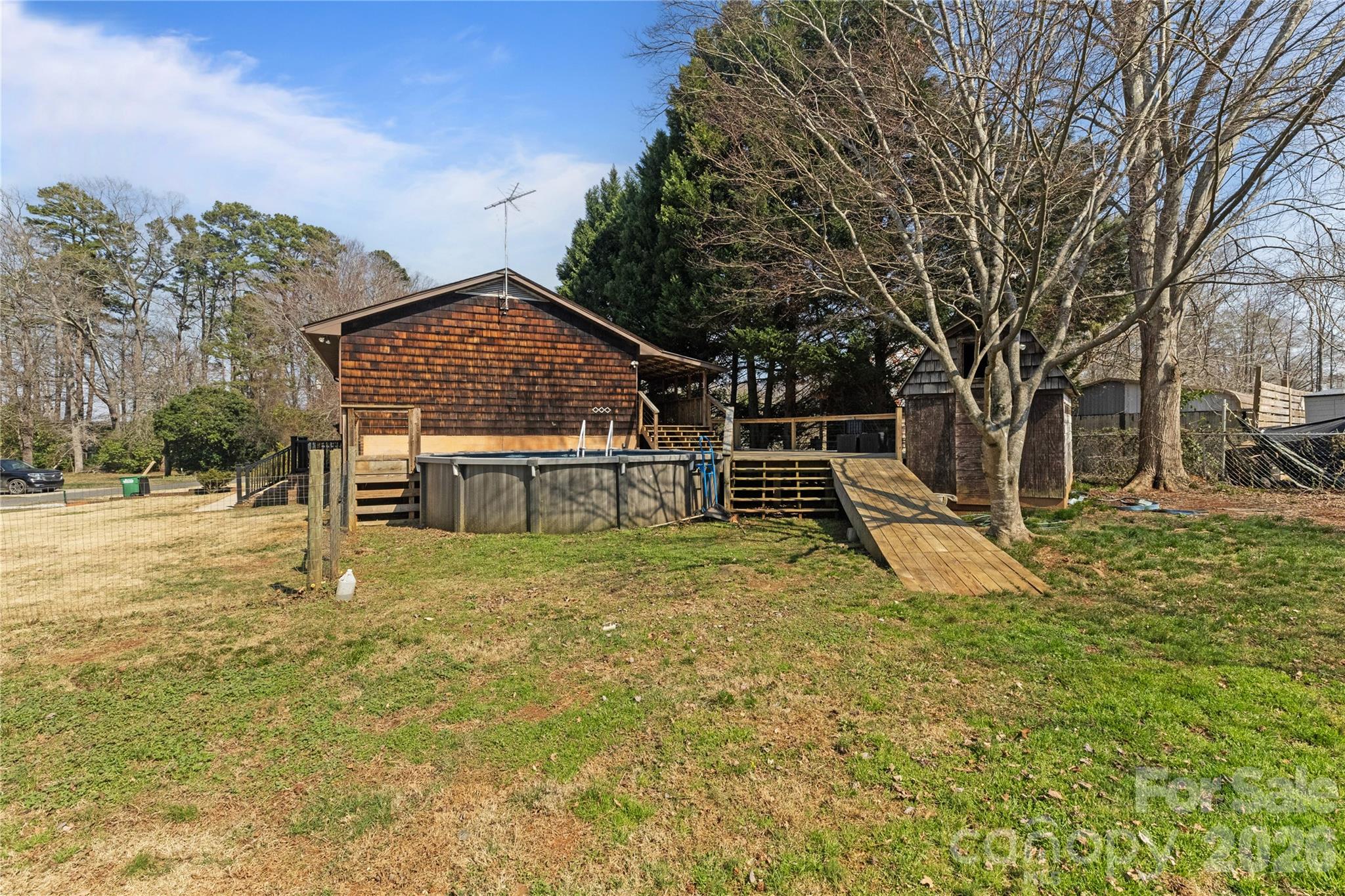 335 Yachtsman Drive Property Photo 22
