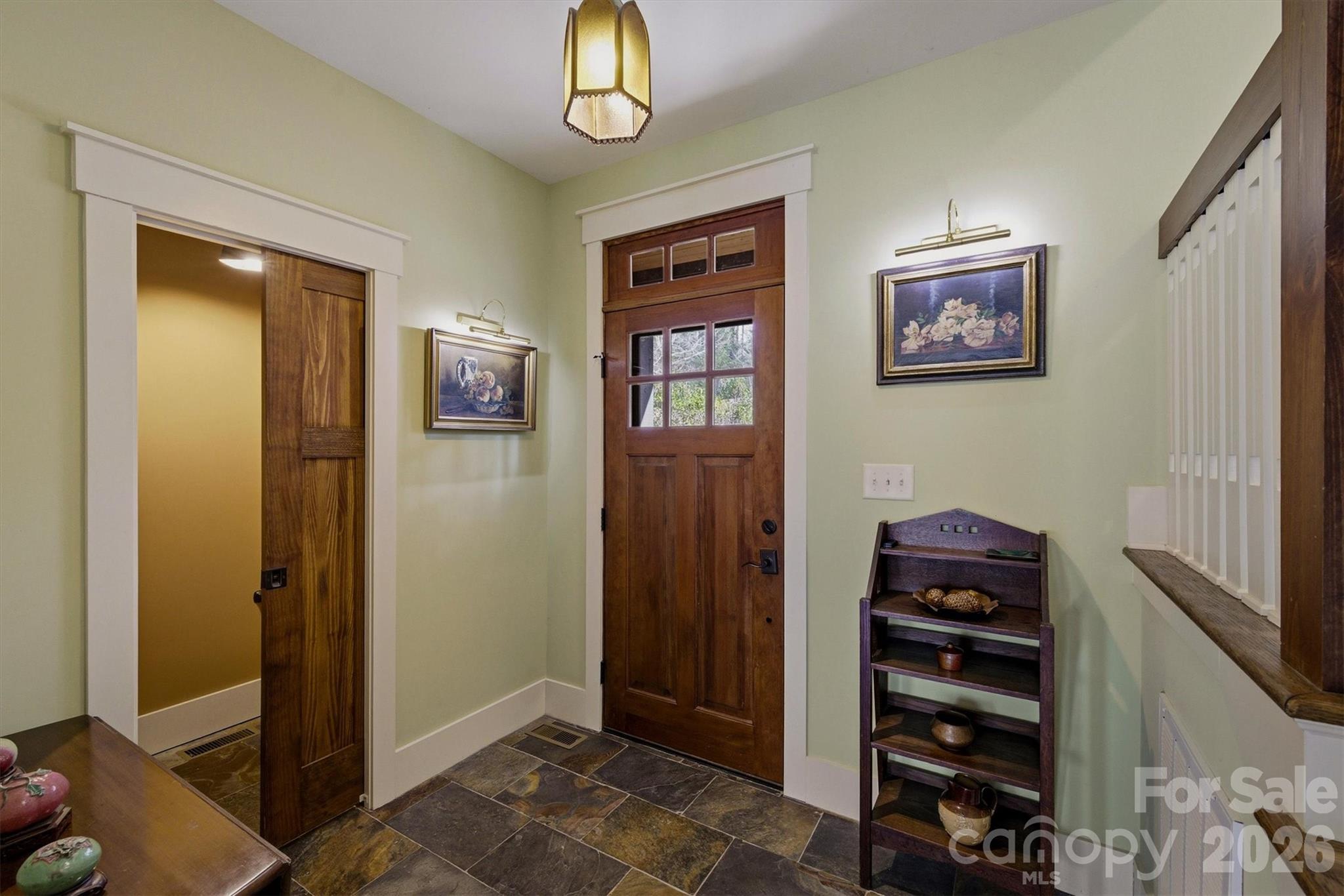 3201 Donahue Drive Property Photo 15