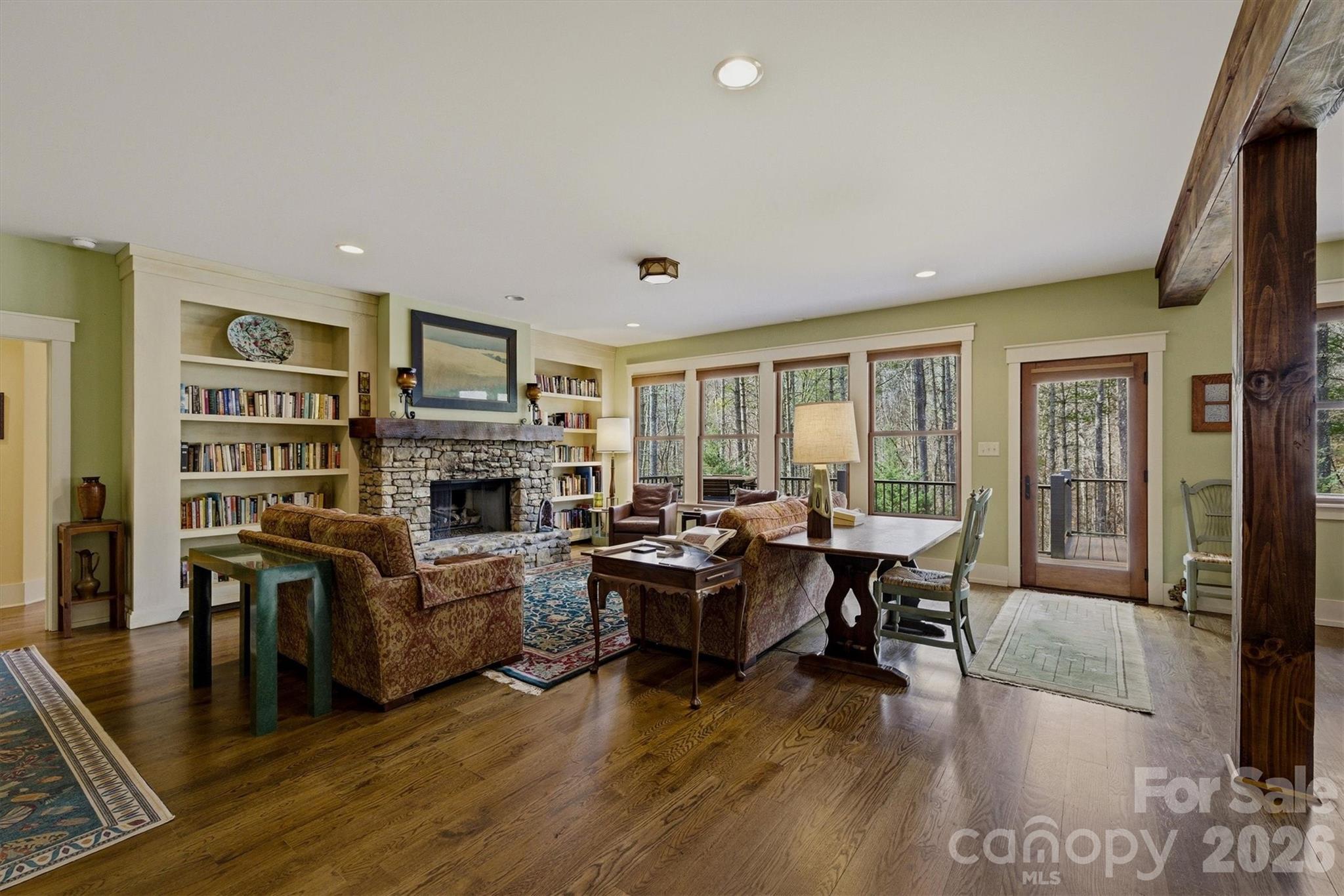 3201 Donahue Drive Property Photo 16