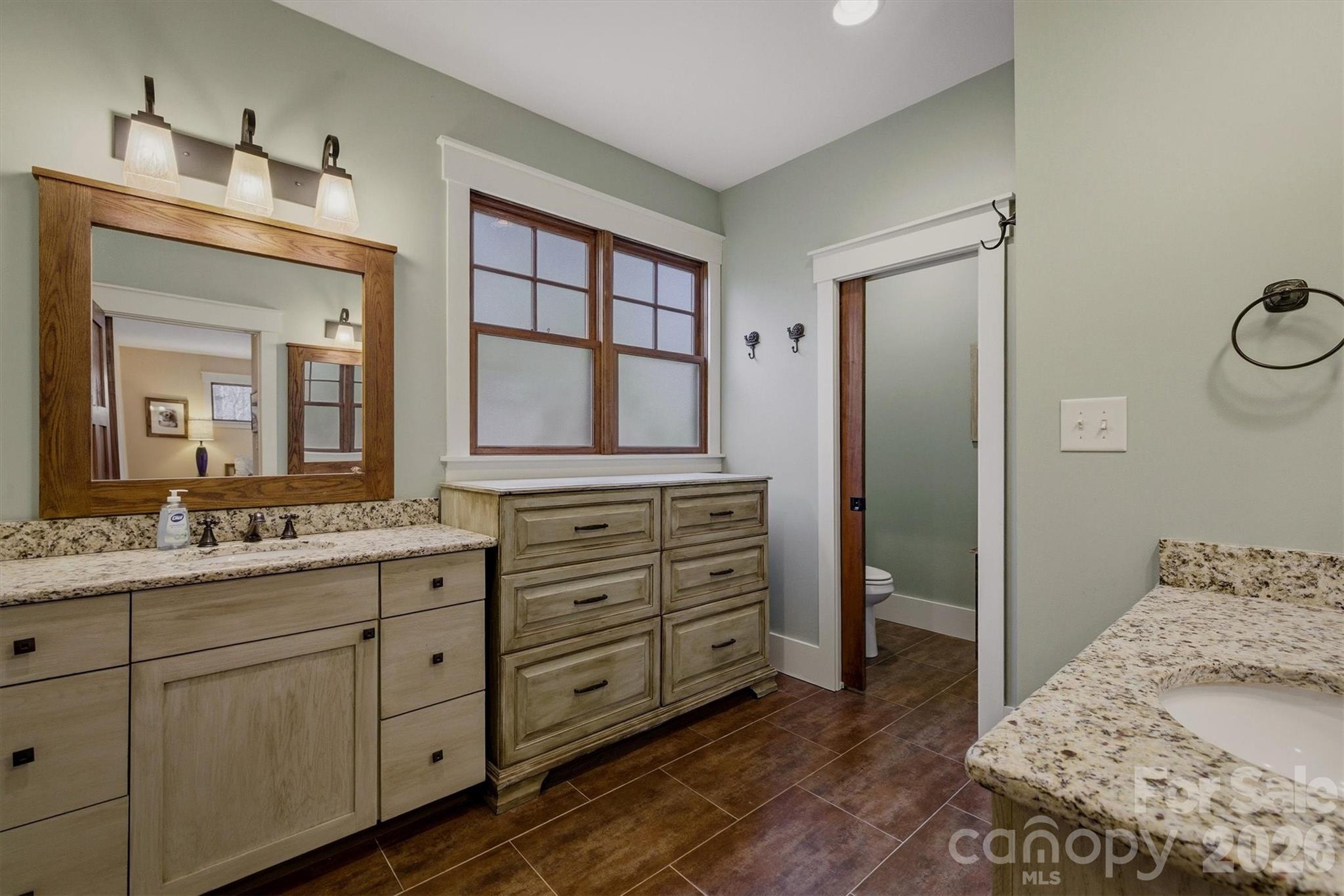 3201 Donahue Drive Property Photo 34
