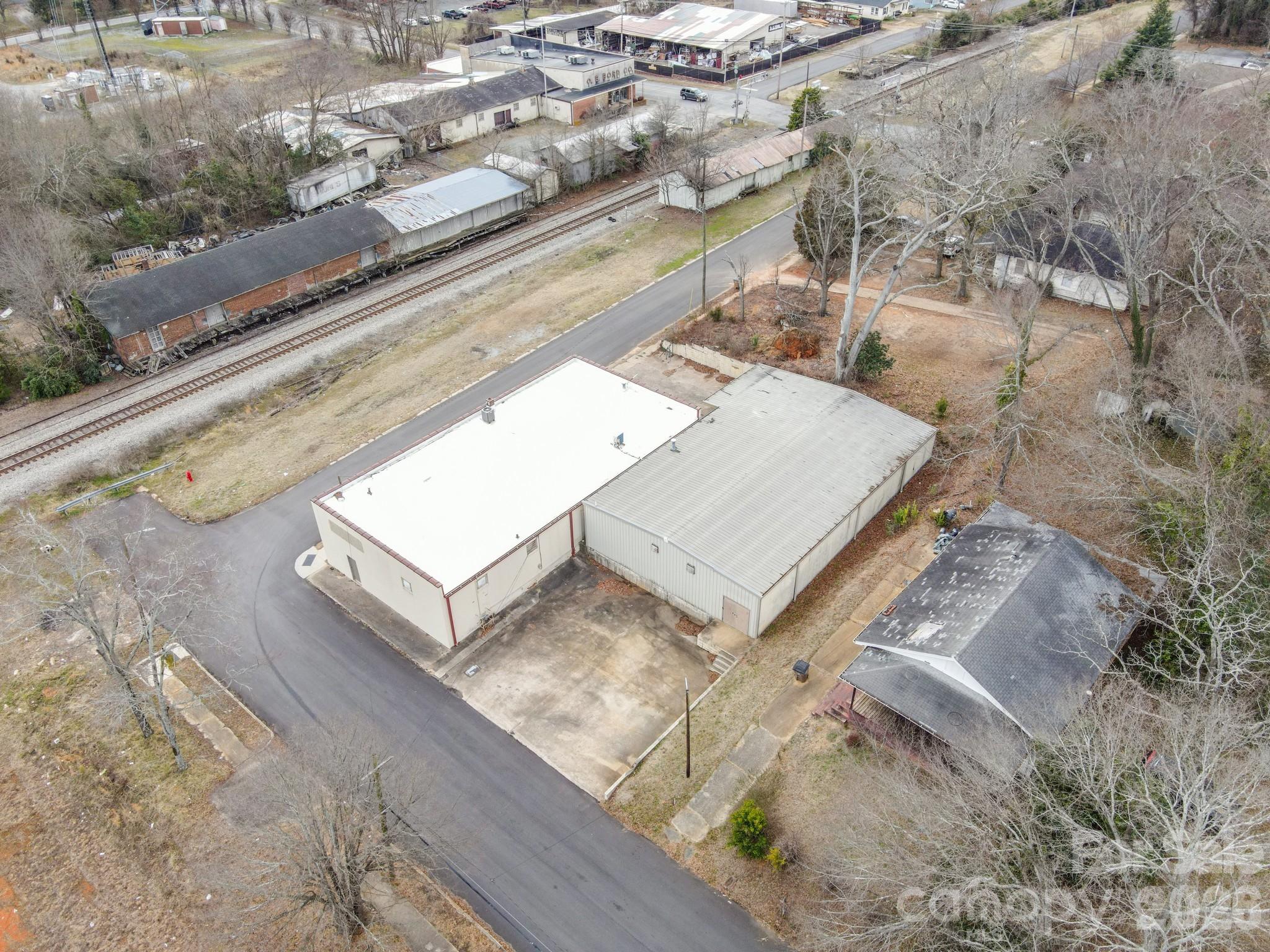601 Schenck Street Property Photo 13