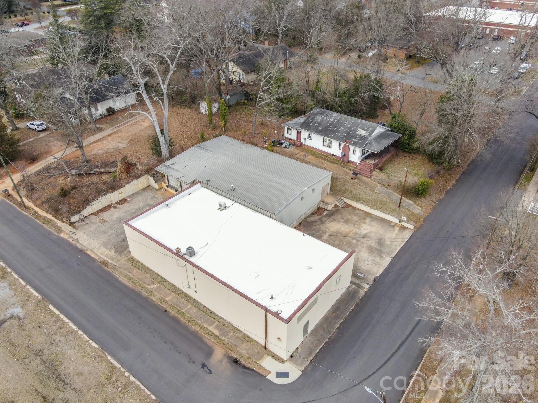 601 Schenck Street Property Photo 14