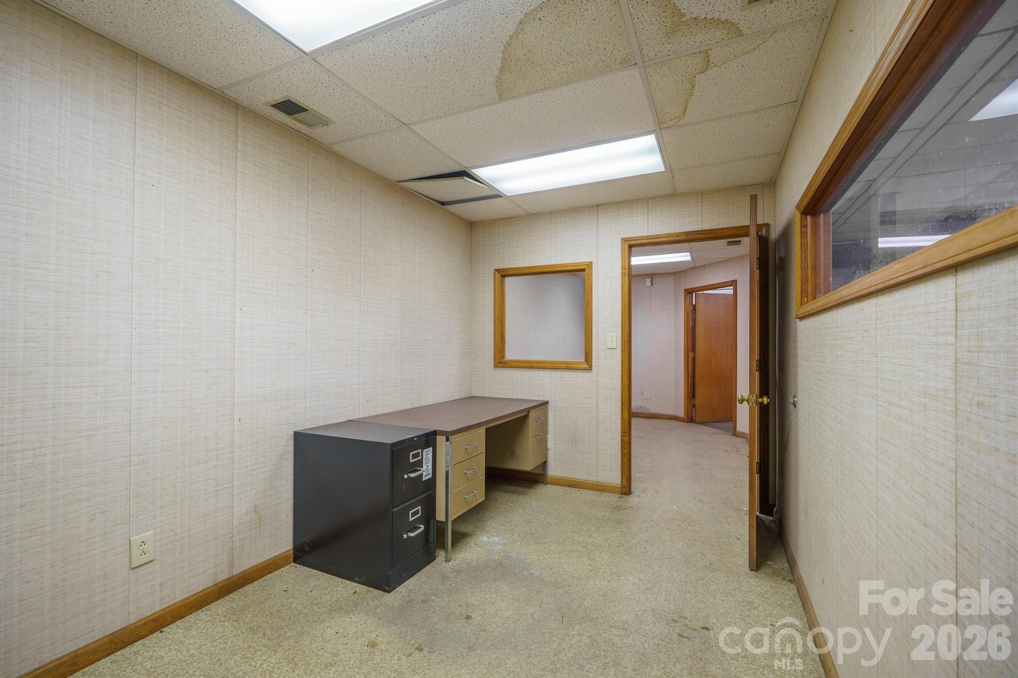 601 Schenck Street Property Photo 25