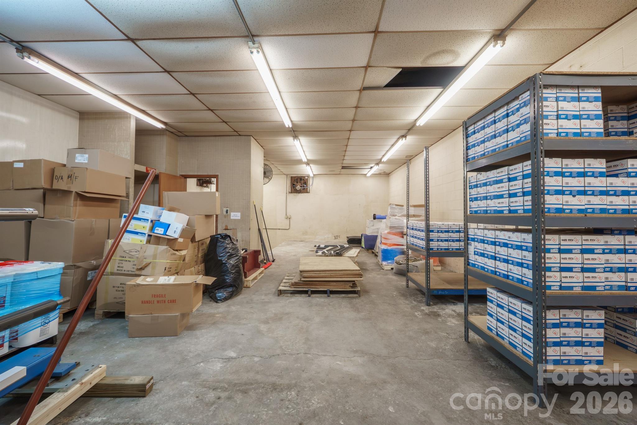 601 Schenck Street Property Photo 29
