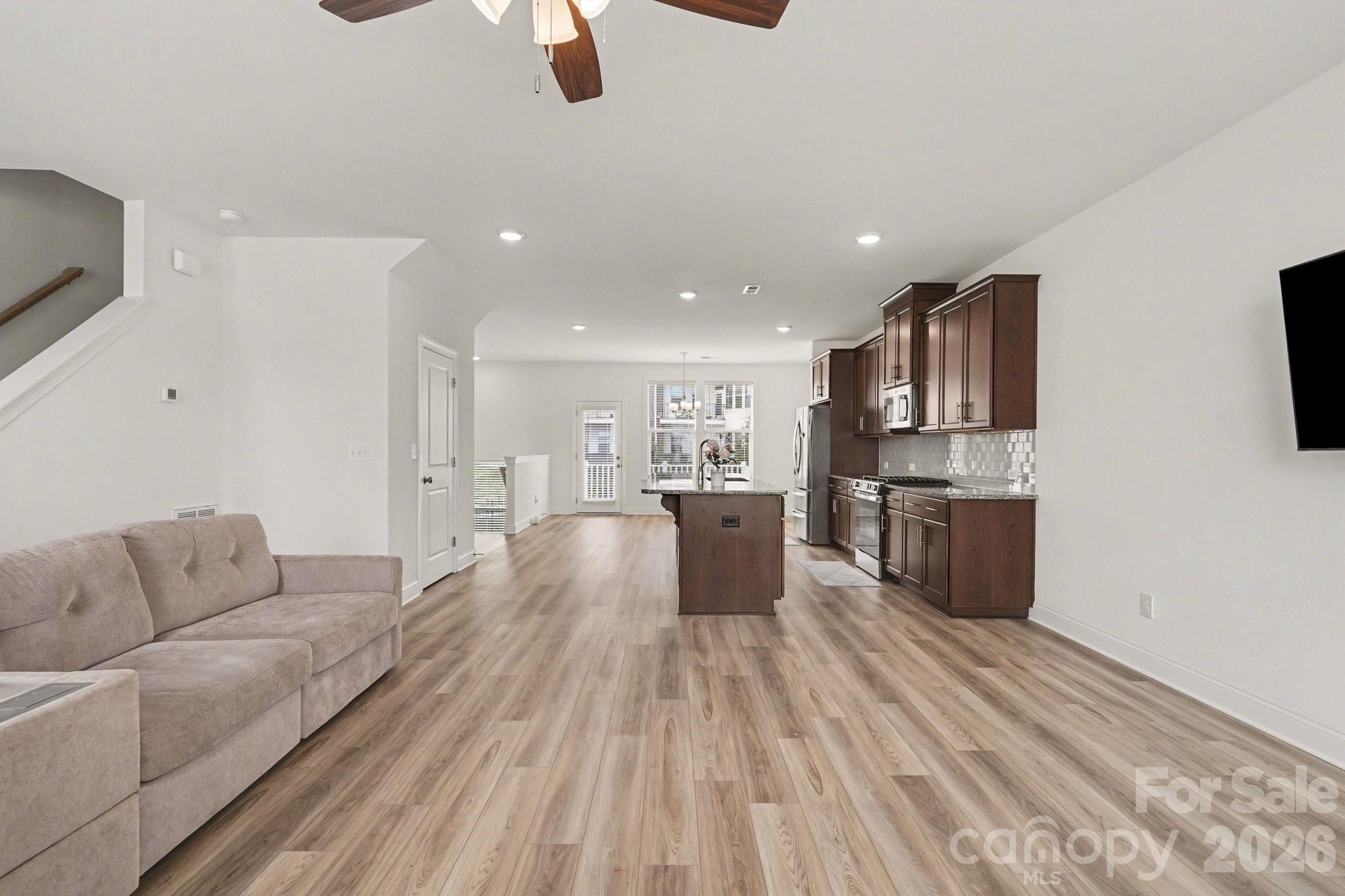 9245 Delancey Lane Property Photo 6