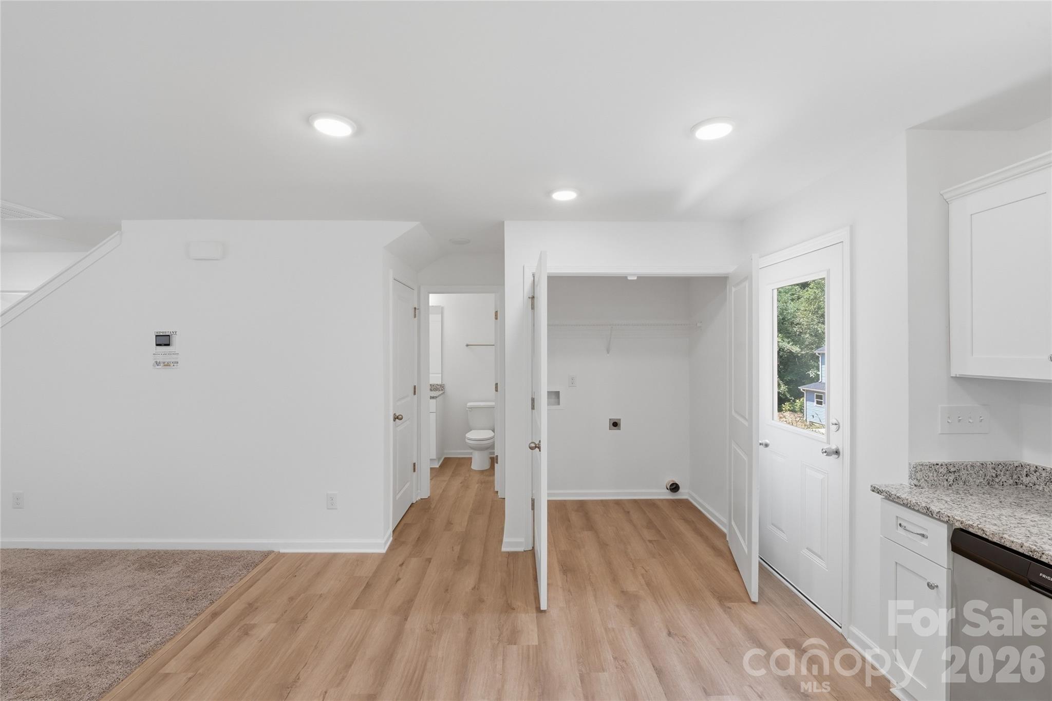418 Kershaw Street Property Photo 10