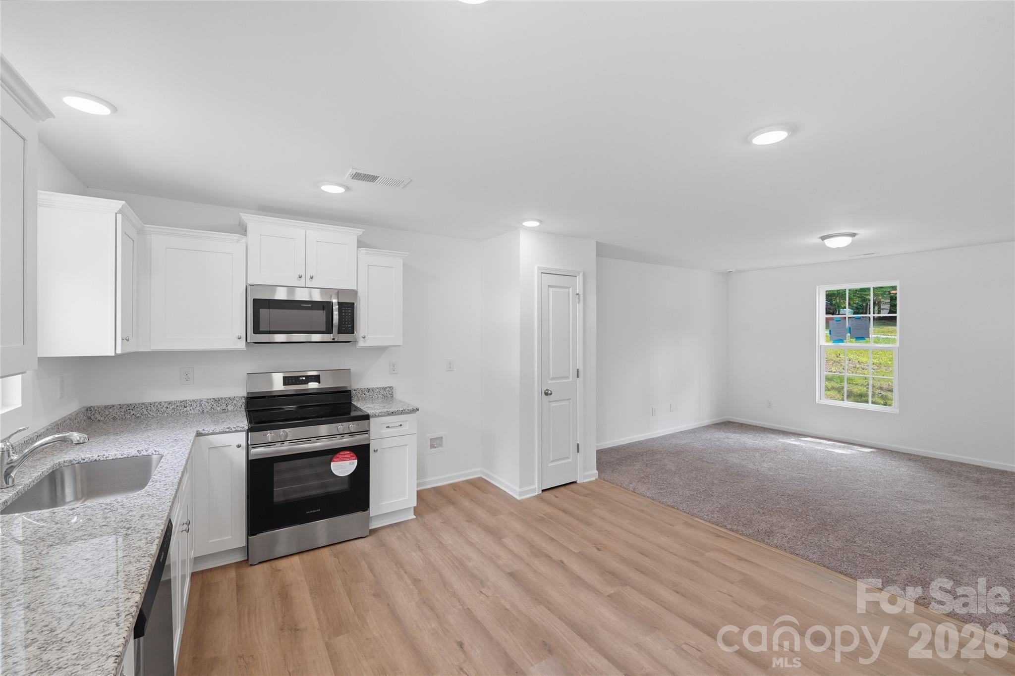 418 Kershaw Street Property Photo 11