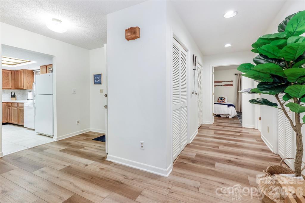 385 Whitney Boulevard 2 Property Photo 15