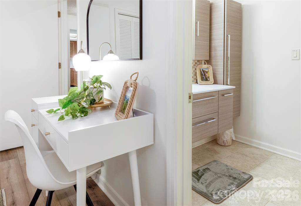 385 Whitney Boulevard 2 Property Photo 19