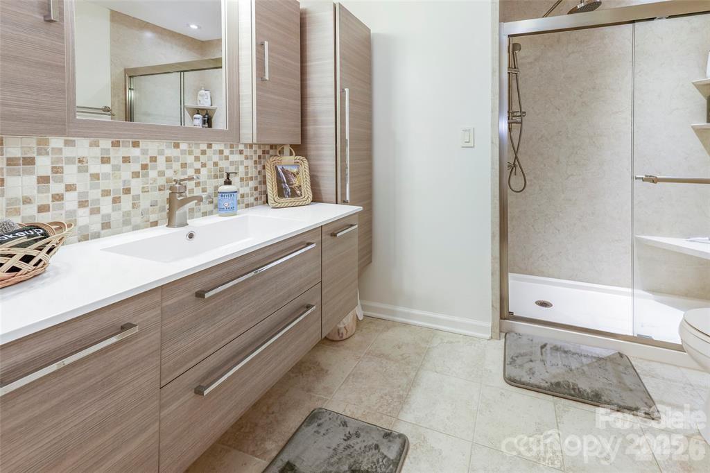 385 Whitney Boulevard 2 Property Photo 20
