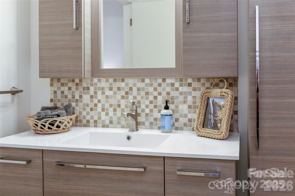 385 Whitney Boulevard 2 Property Photo 21