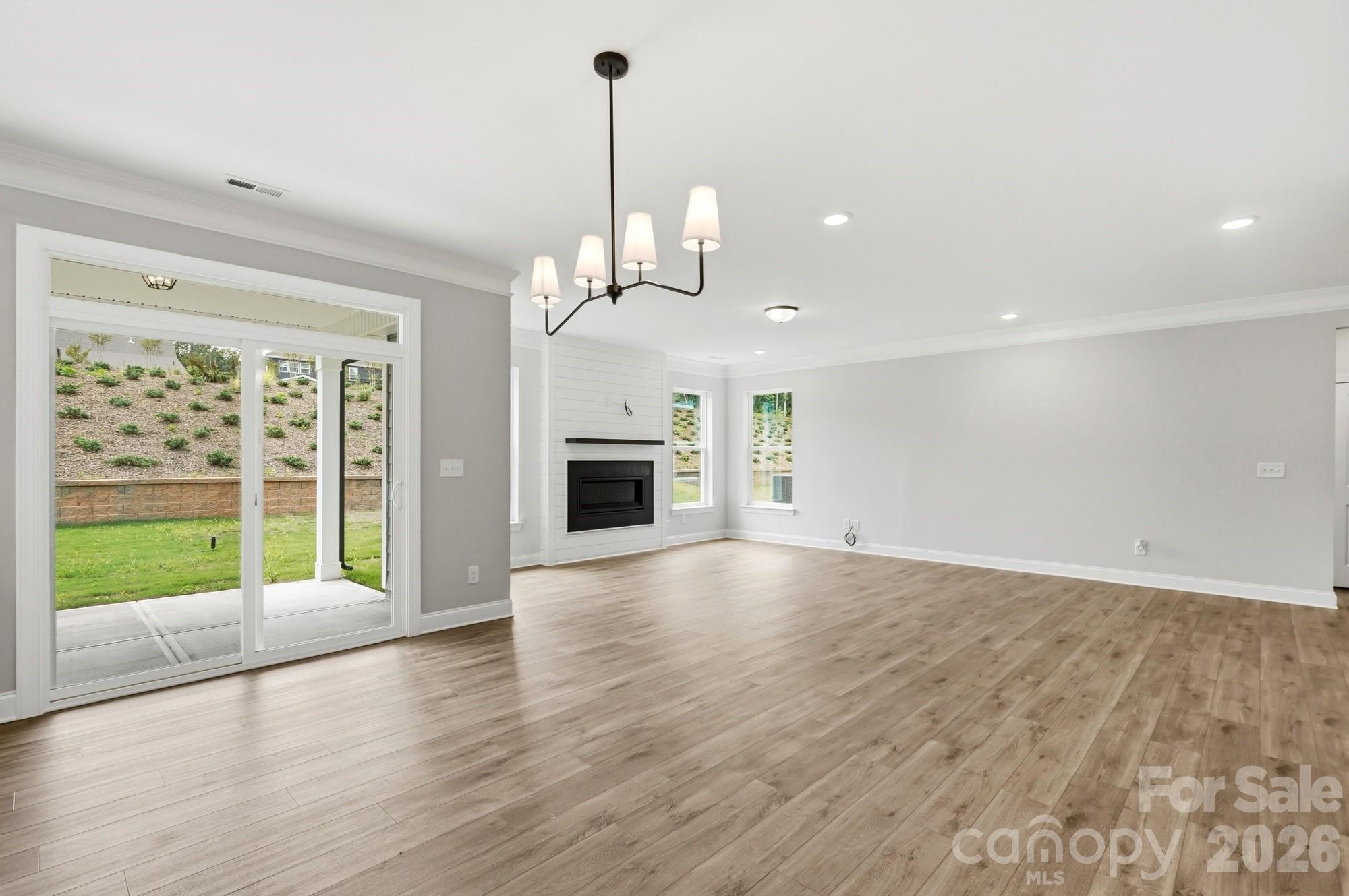 5058 Mclaughlin Loop Property Photo 10