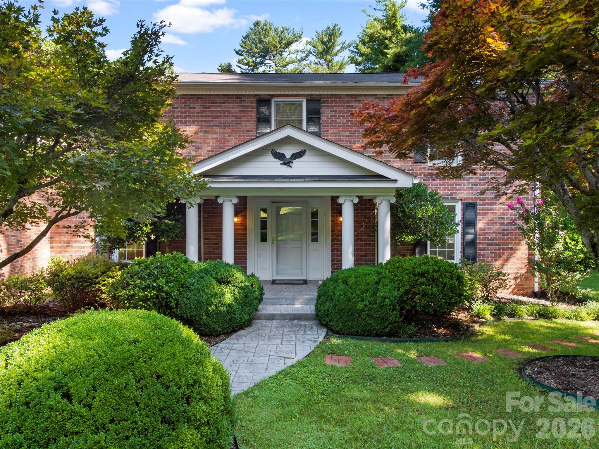 110 Glengary Drive Property Photo 4